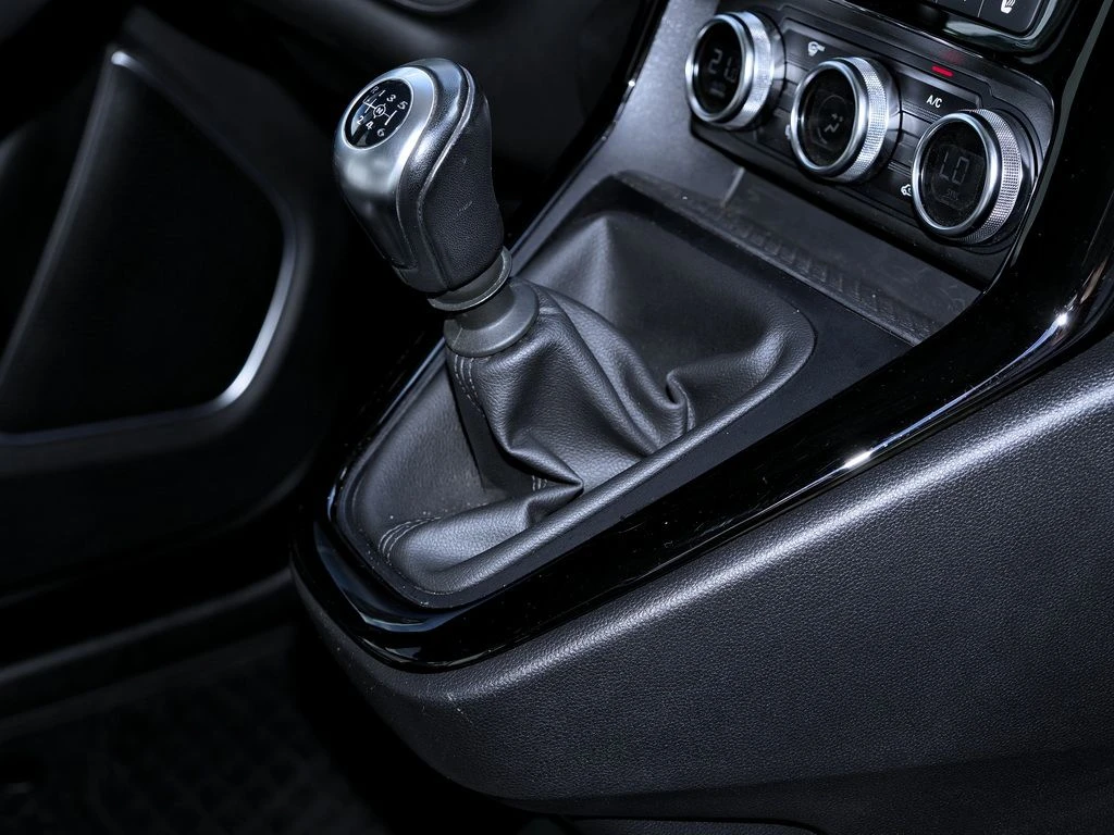 Mercedes-Benz-T-Klasse 180-image-10