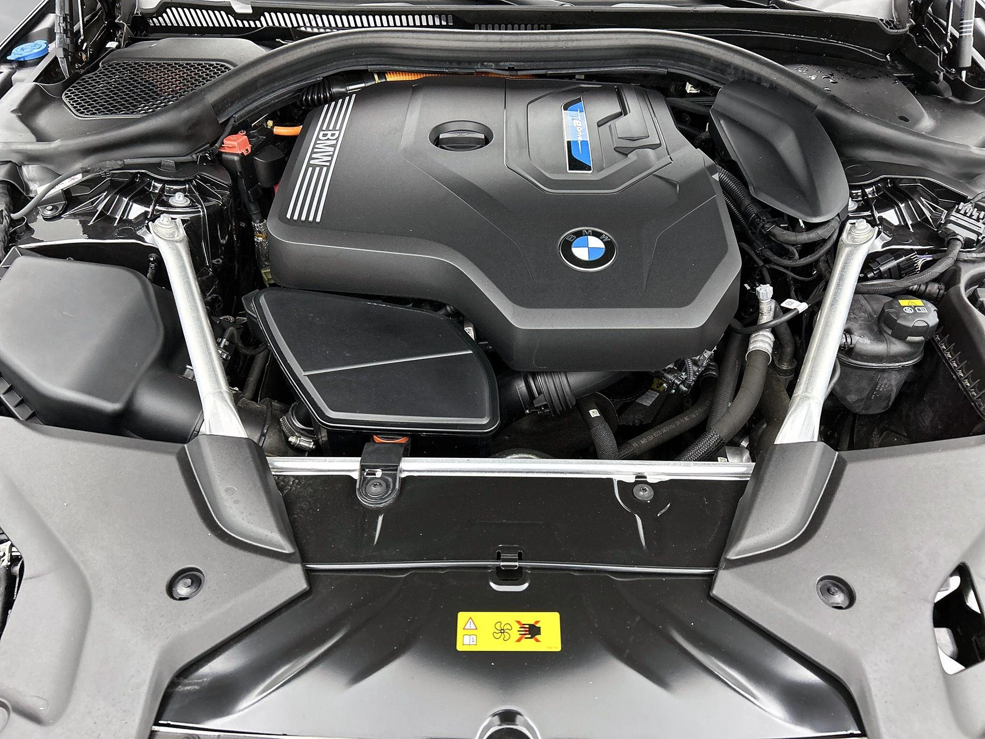 BMW-5 Serie-image-24
