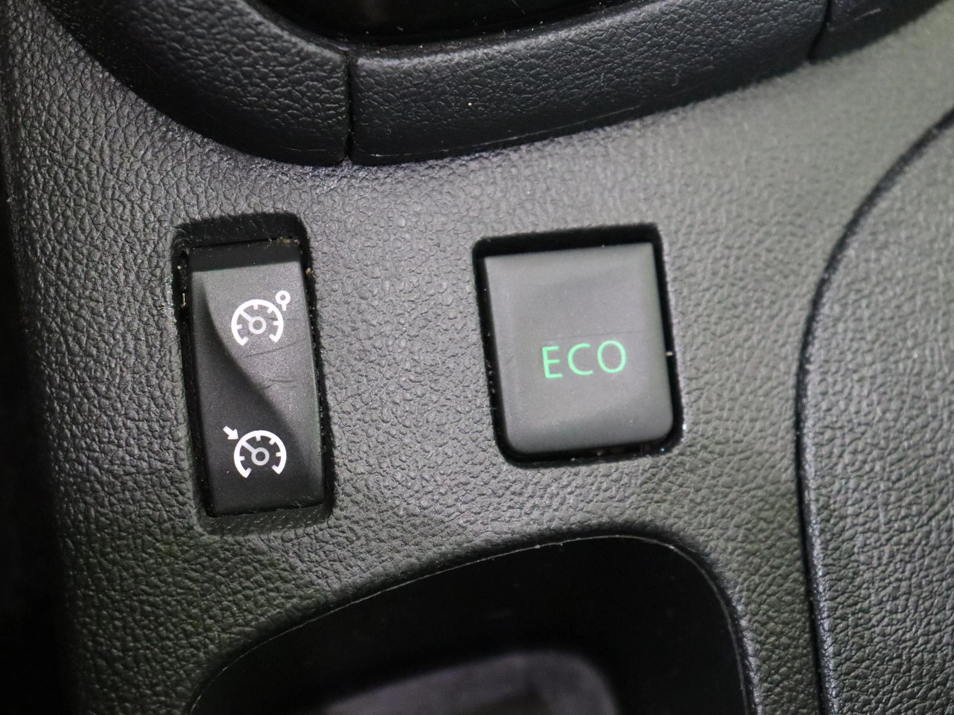 Renault-Clio-image-20