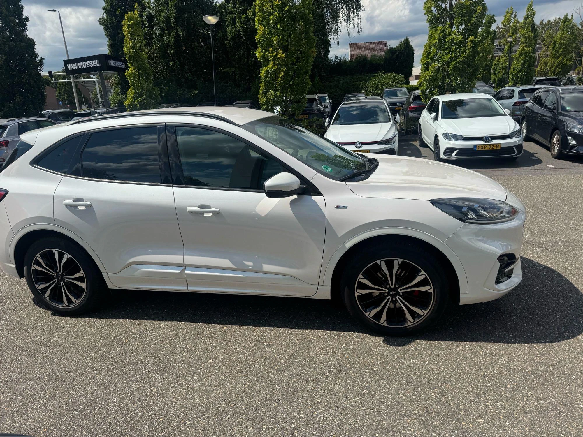 Ford-Kuga-image-2