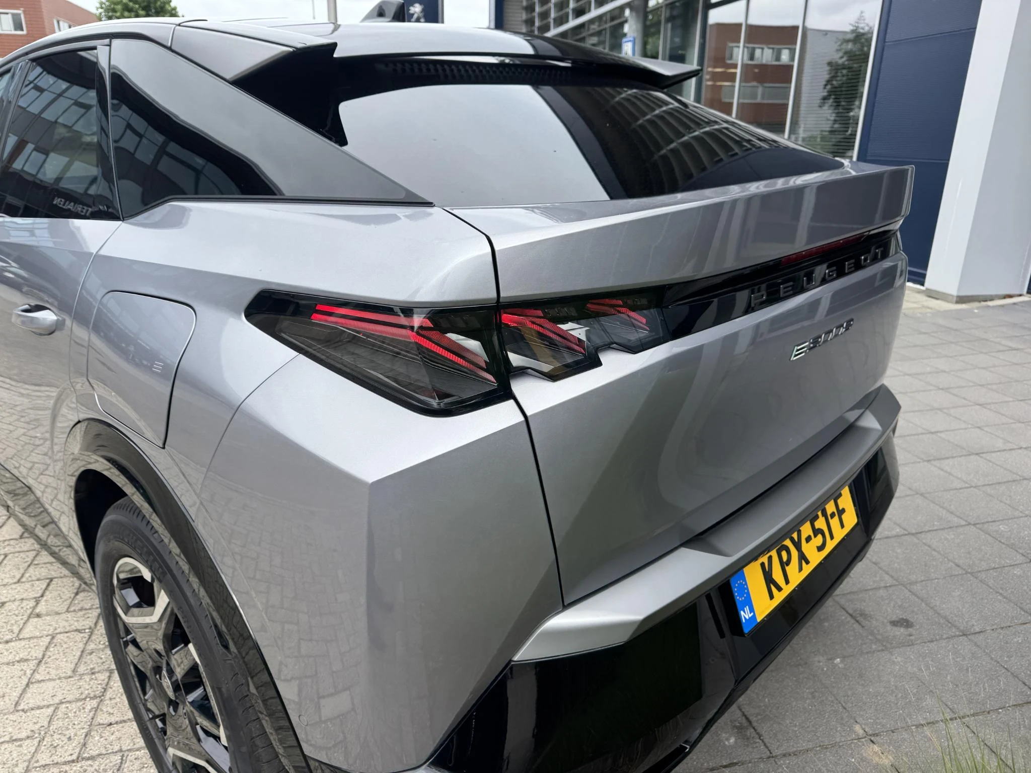 Peugeot e-3008 GT Avantage 210 73 kWh