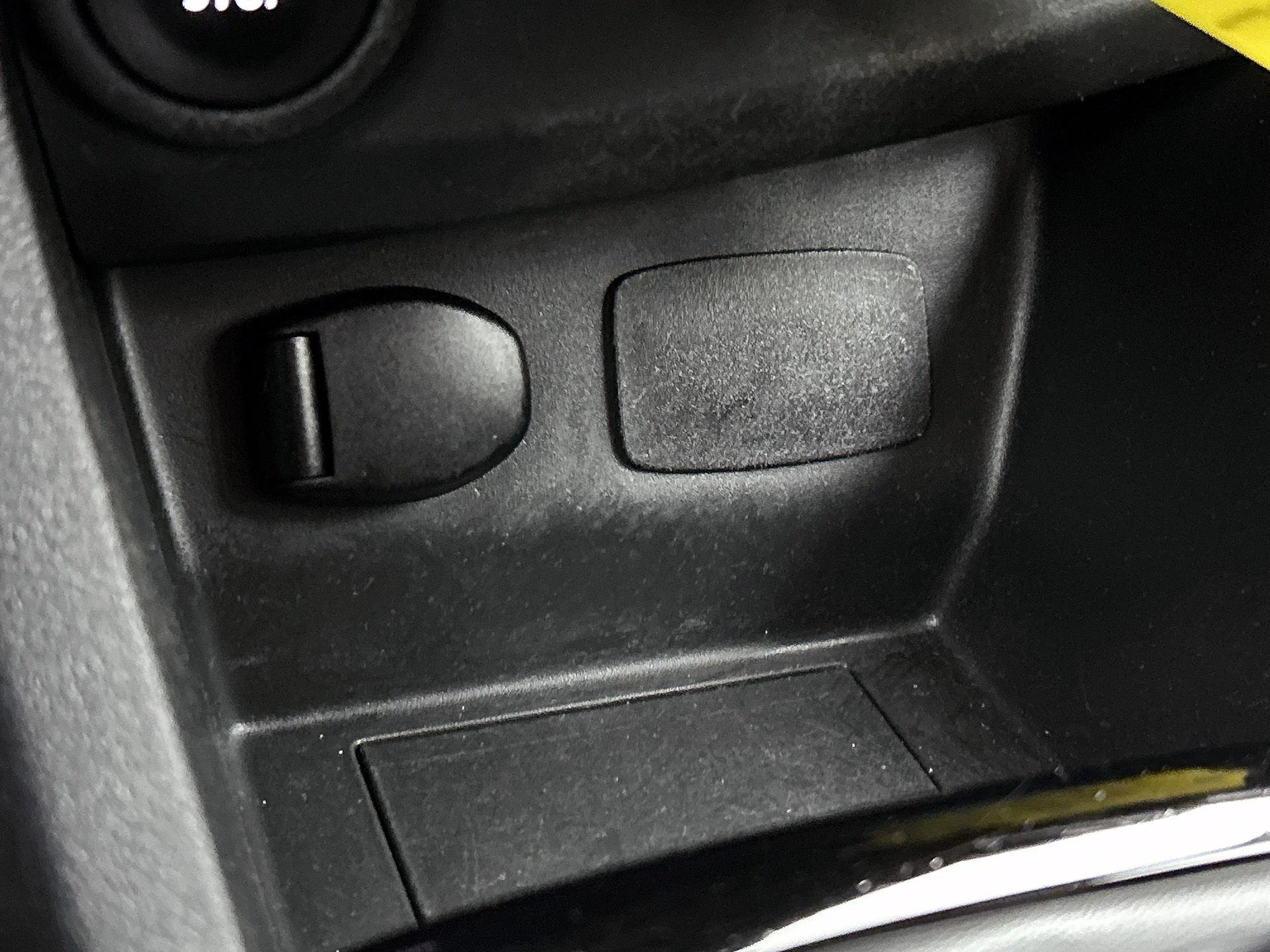 Renault-Clio-image-28