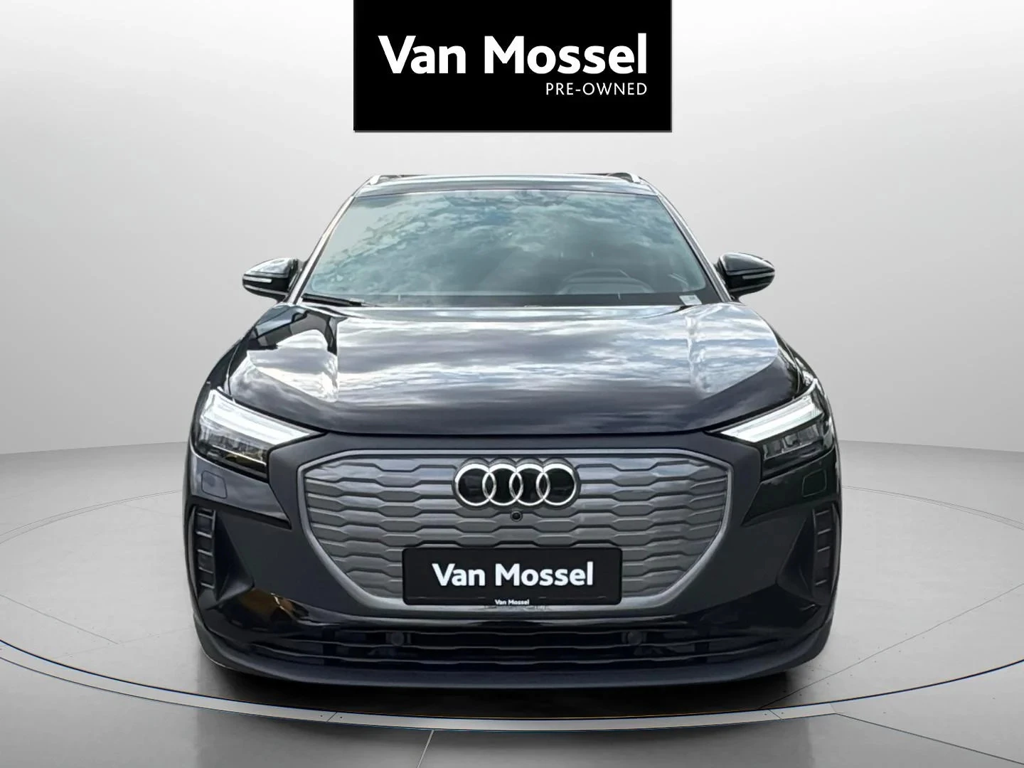 Audi-Q4 e-tron-image-7