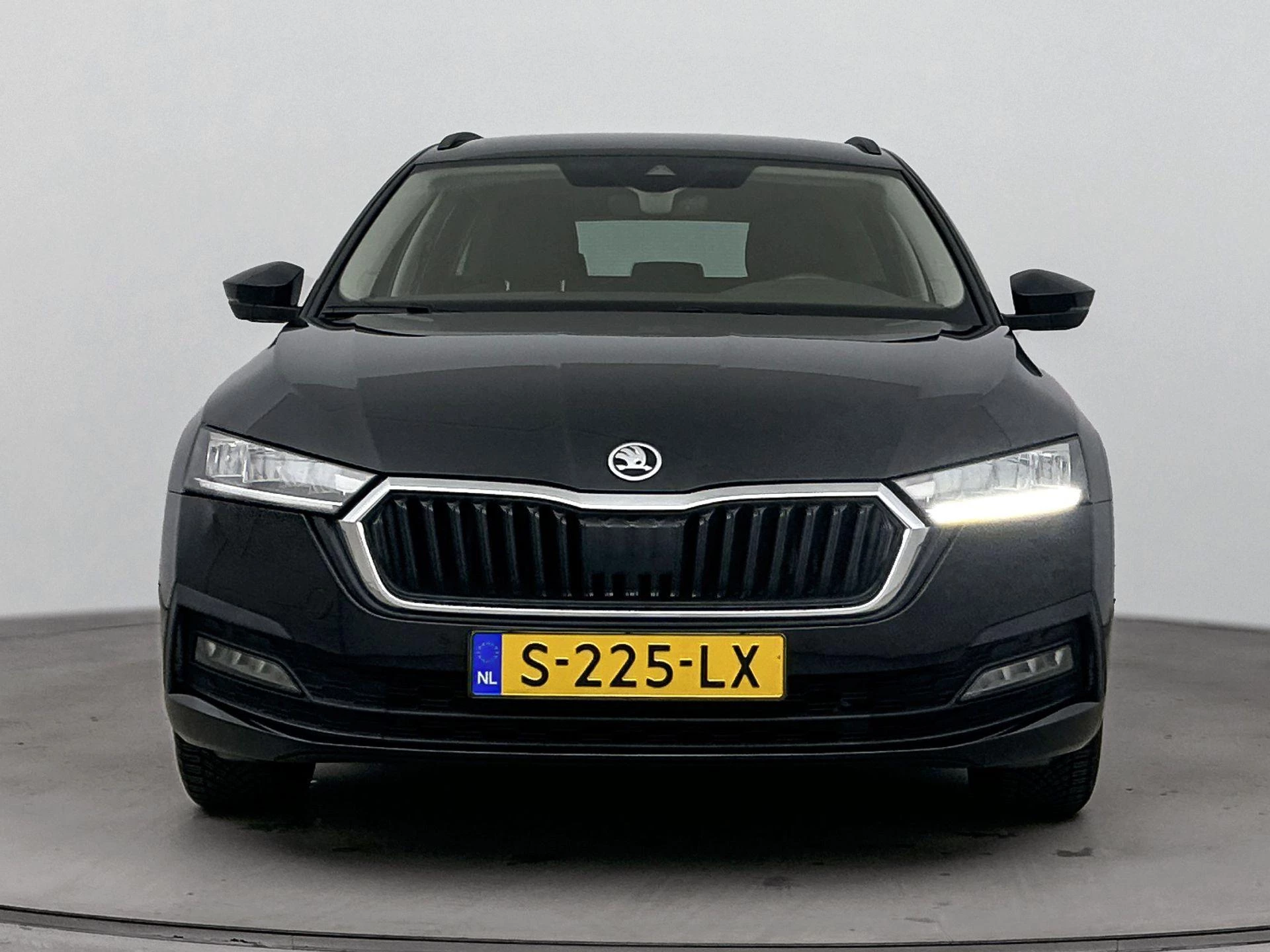 Škoda Octavia Combi 1.0 e-TSI Business Edition
