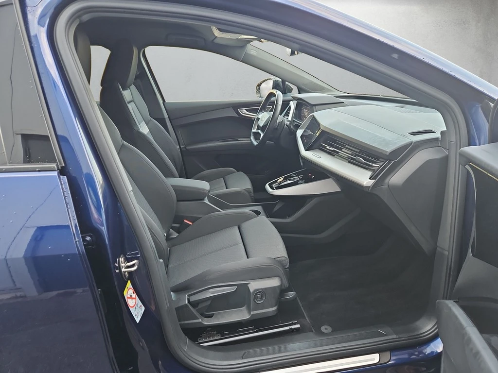 Audi-Q4 e-tron-image-13