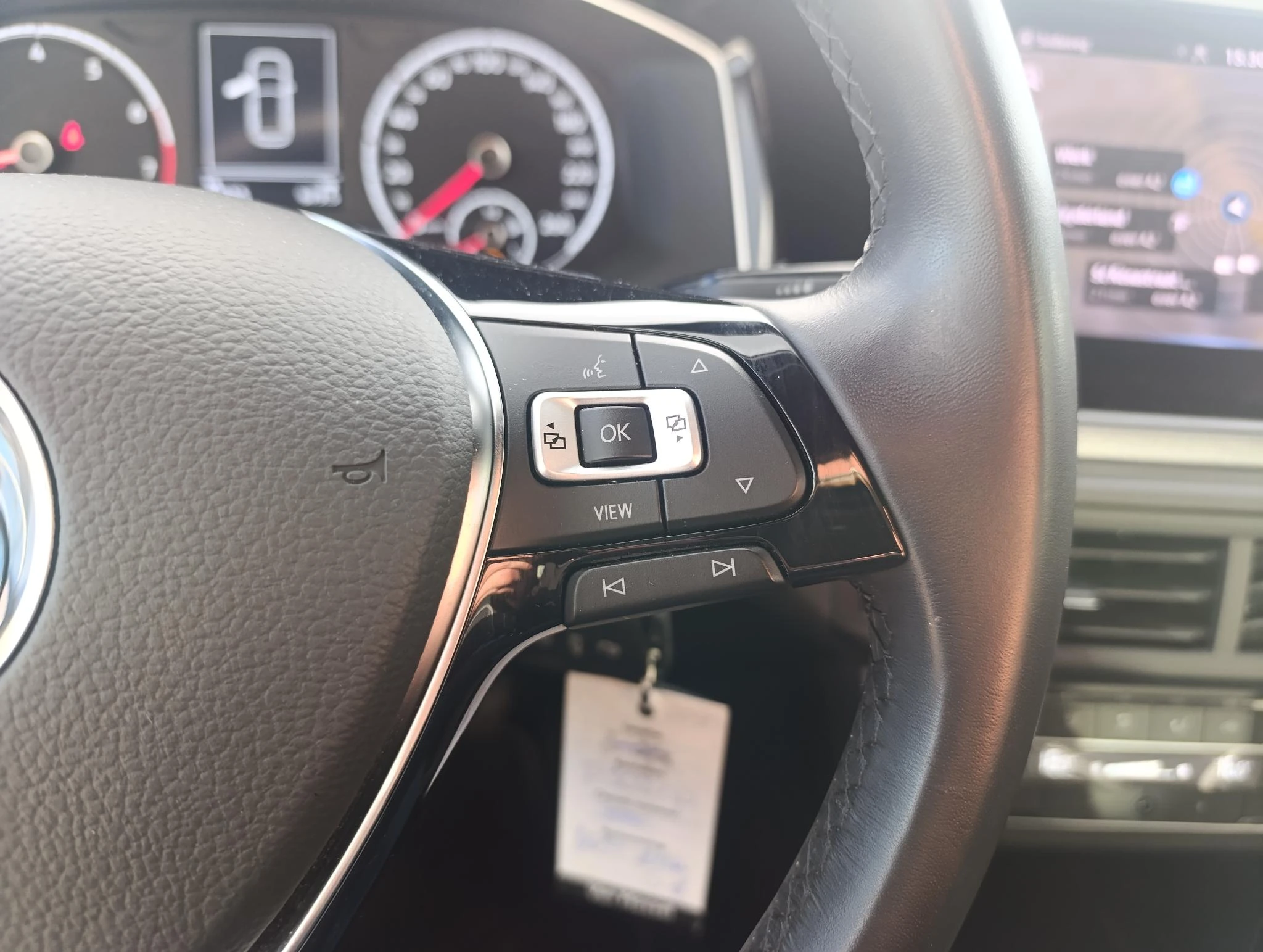 Volkswagen-Polo-image-18
