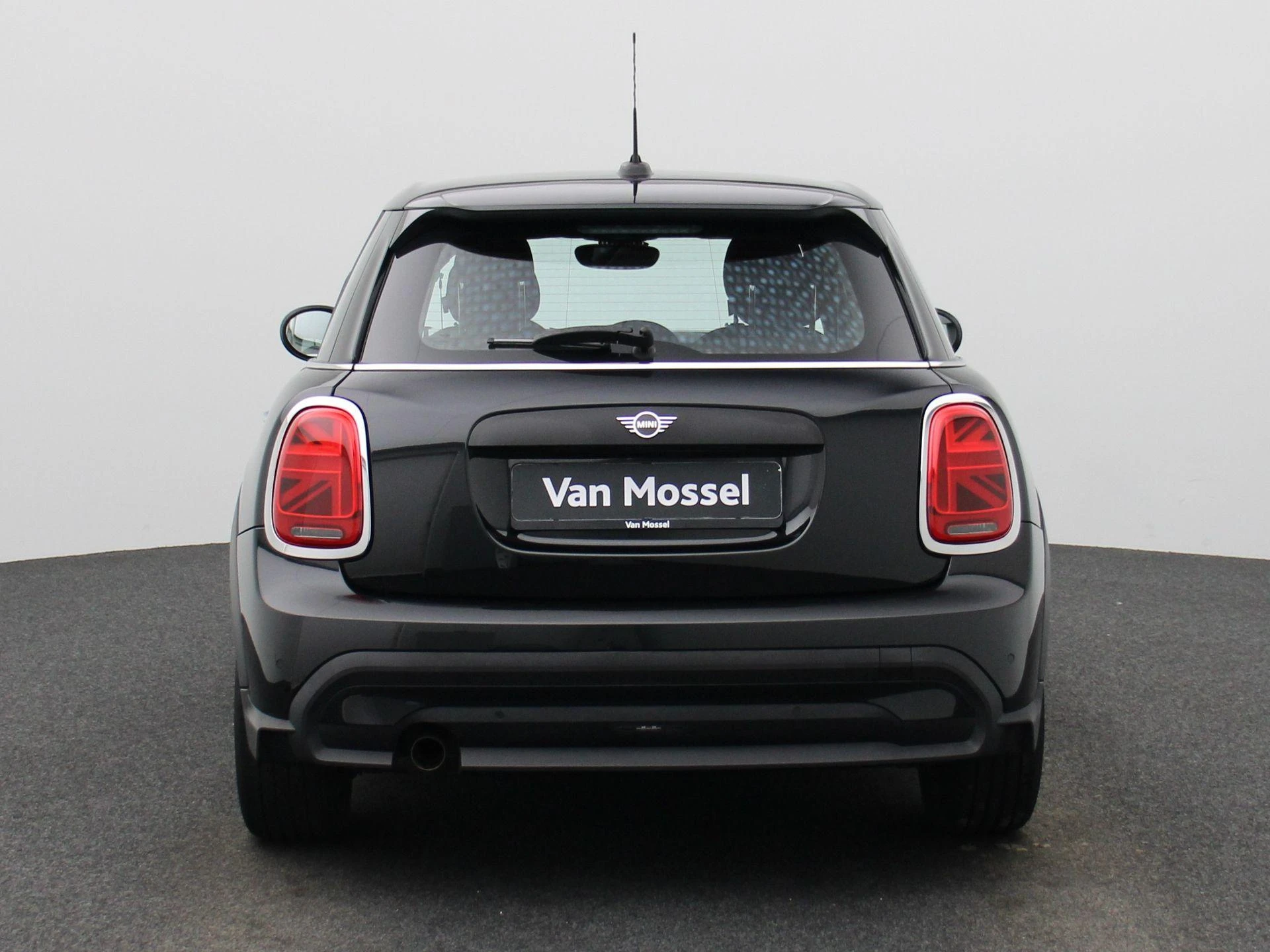 MINI-Cooper-image-4