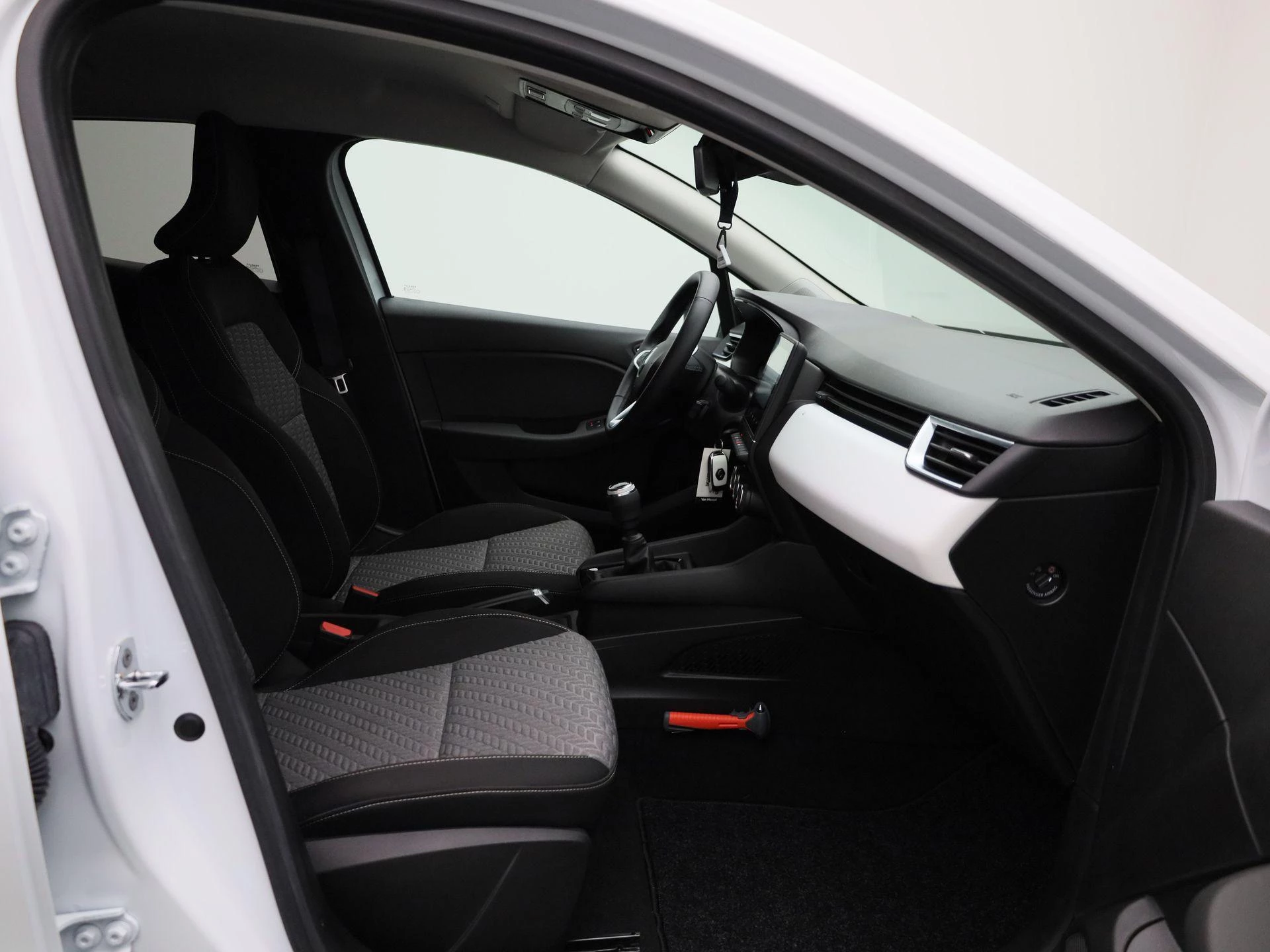 Renault-Clio-image-28