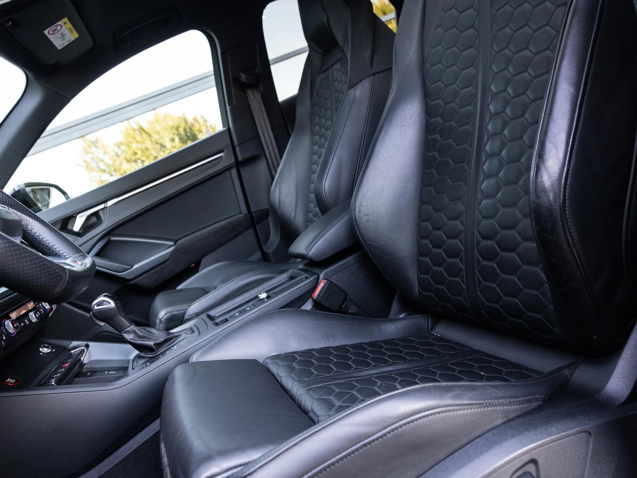 Audi-RSQ3-image-26