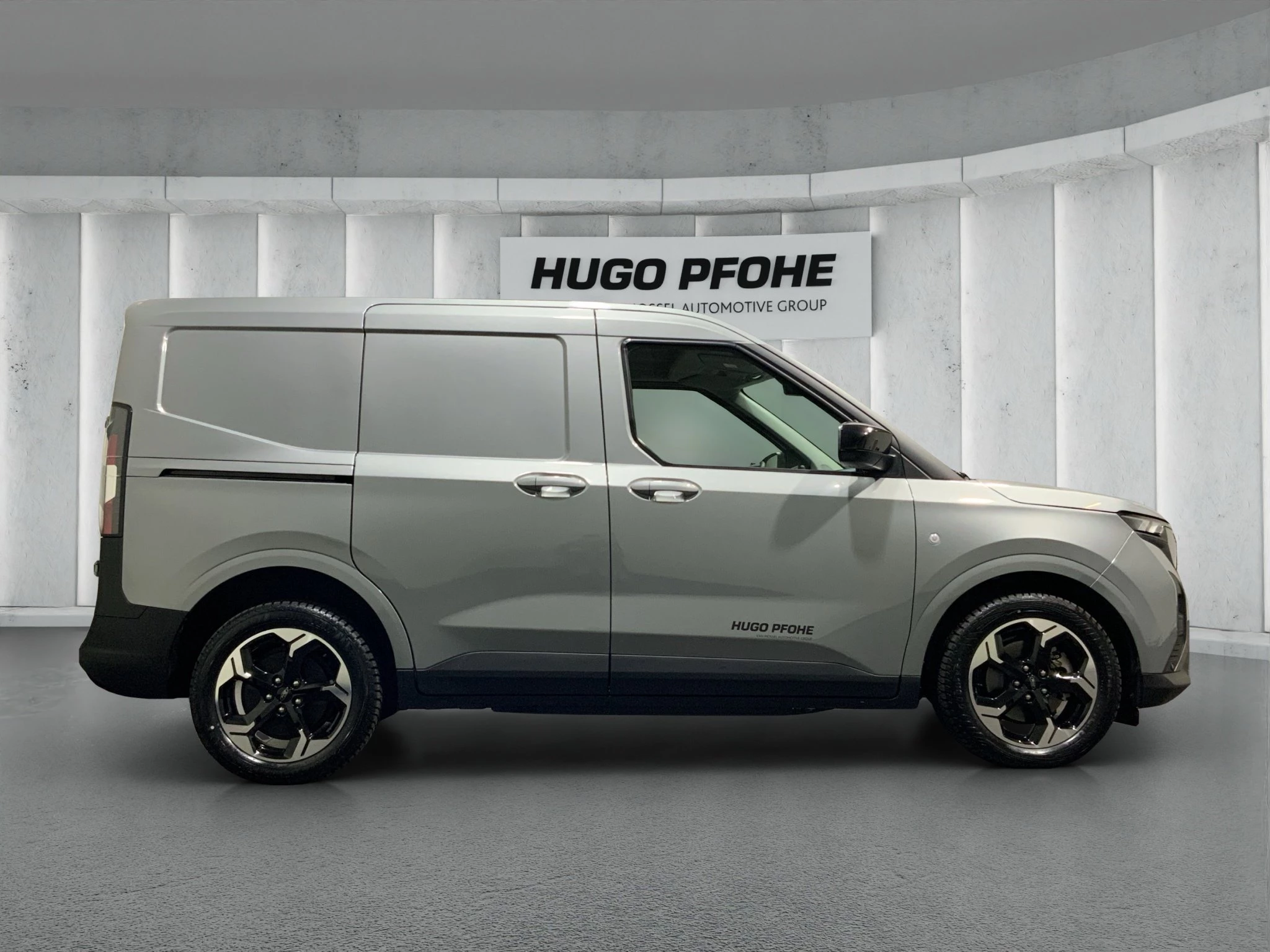 Ford Transit Courier Limited Elektromotor Lieferwagen *Lieferung ab Oktober 2026*
