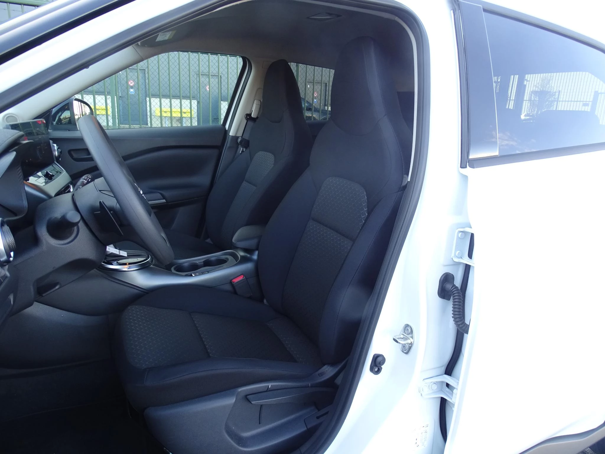 Nissan Juke 1.0 DIG-T Acenta automaat