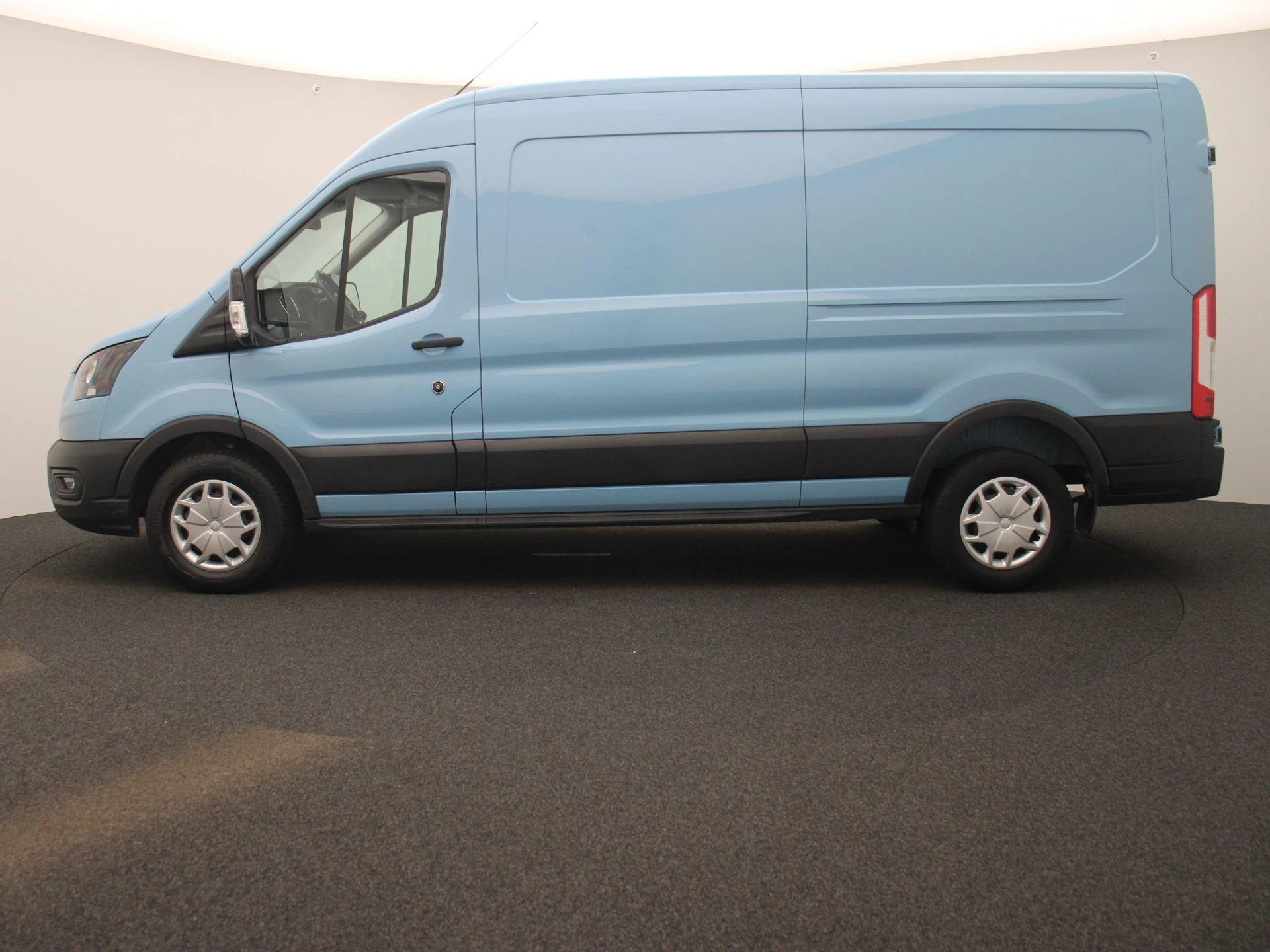 Ford Transit 350L 2.0TD 130pk 96kW M6 Trend