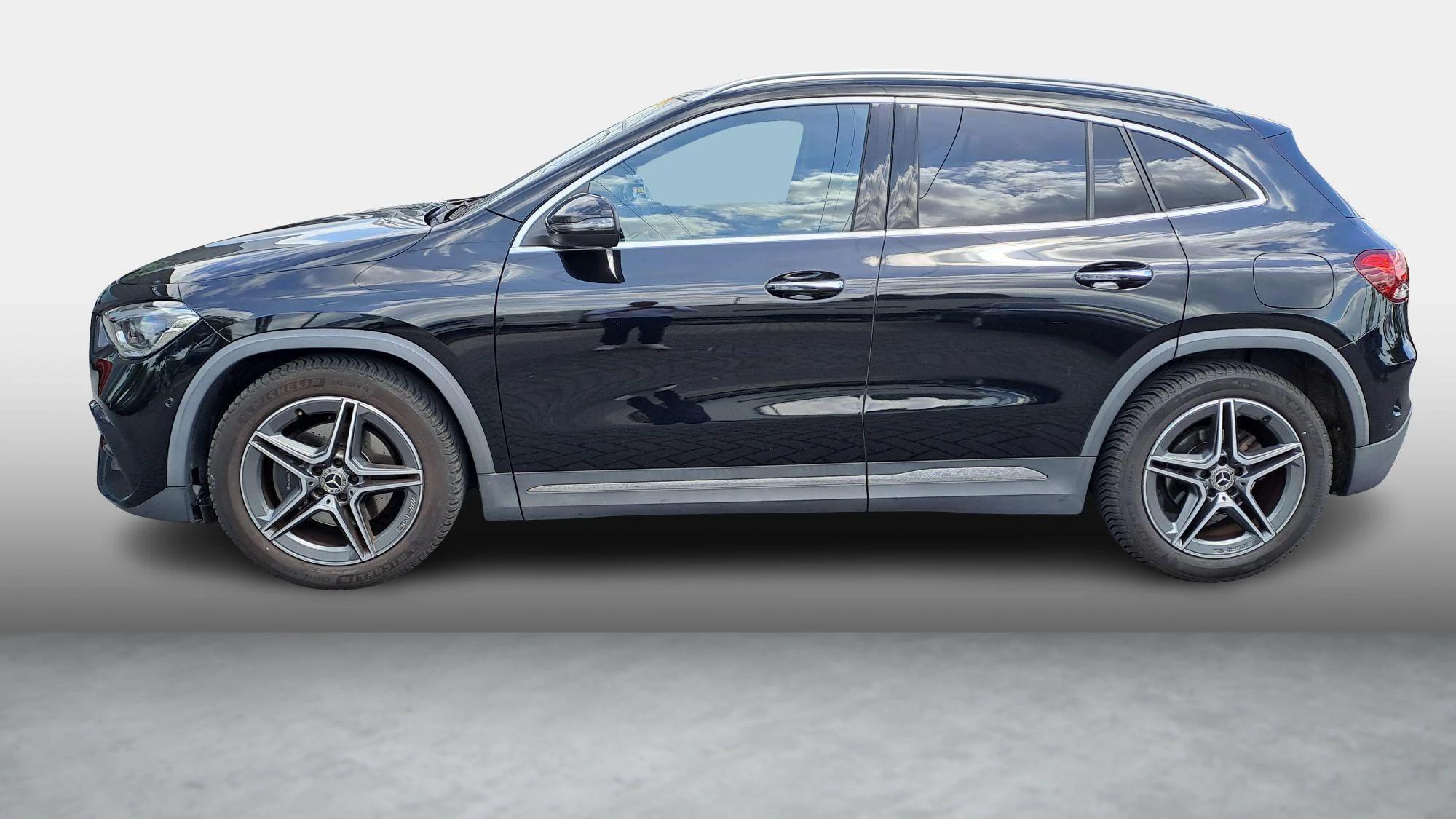 Mercedes-Benz GLA 200 Business Solution AMG