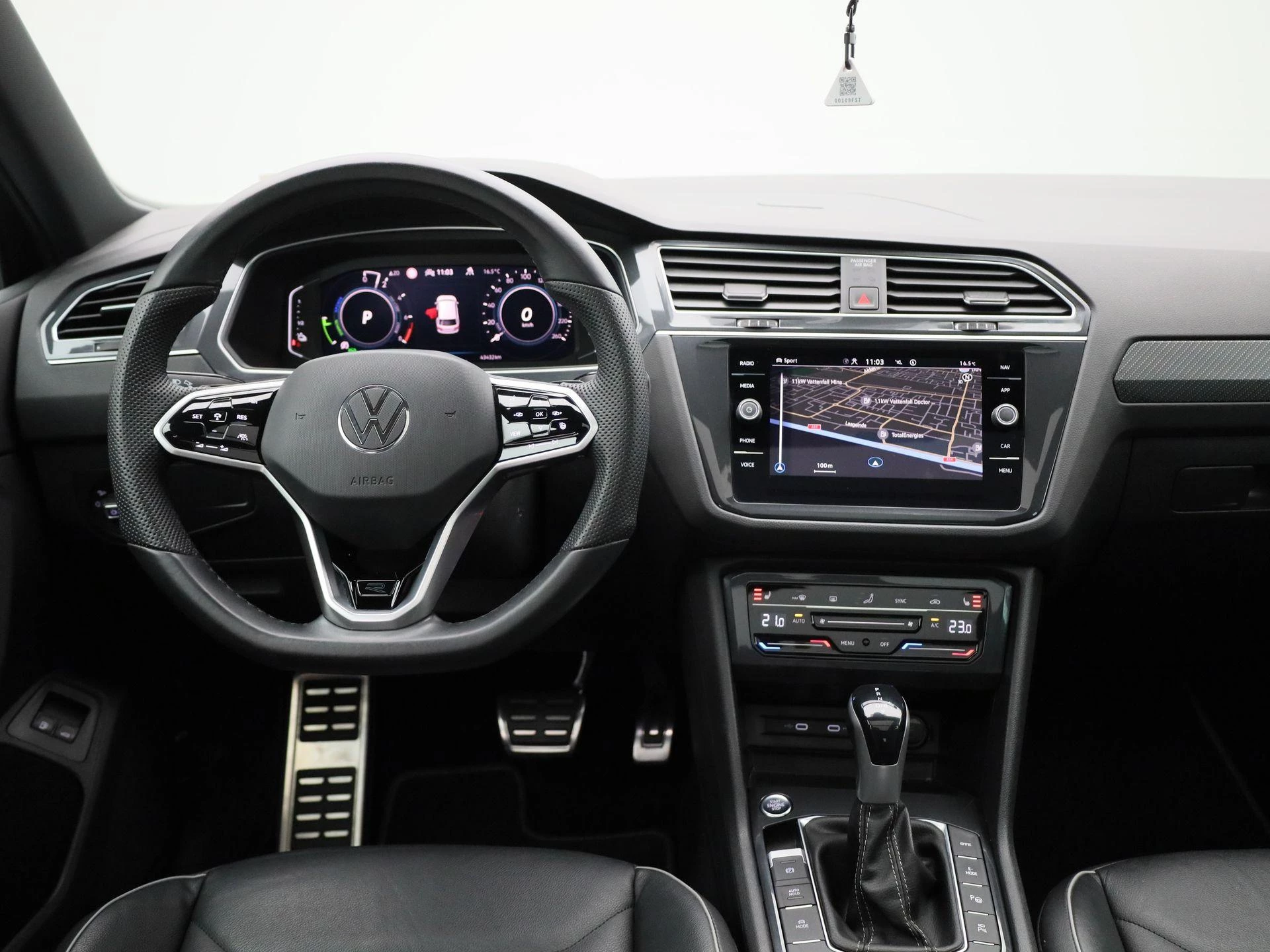 Volkswagen-Tiguan-image-6