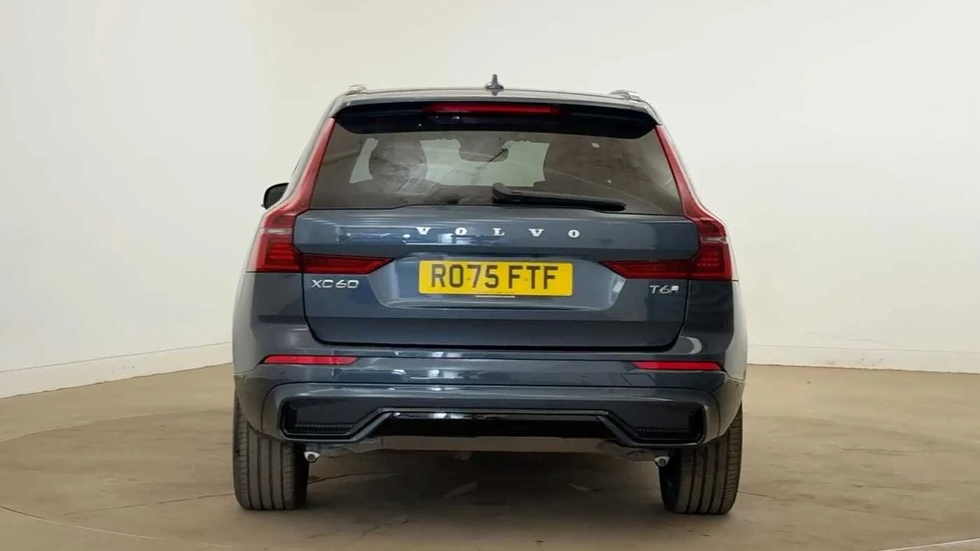 Volvo XC60 T6 AWD PHEV Electric/Petrol Plus Dark