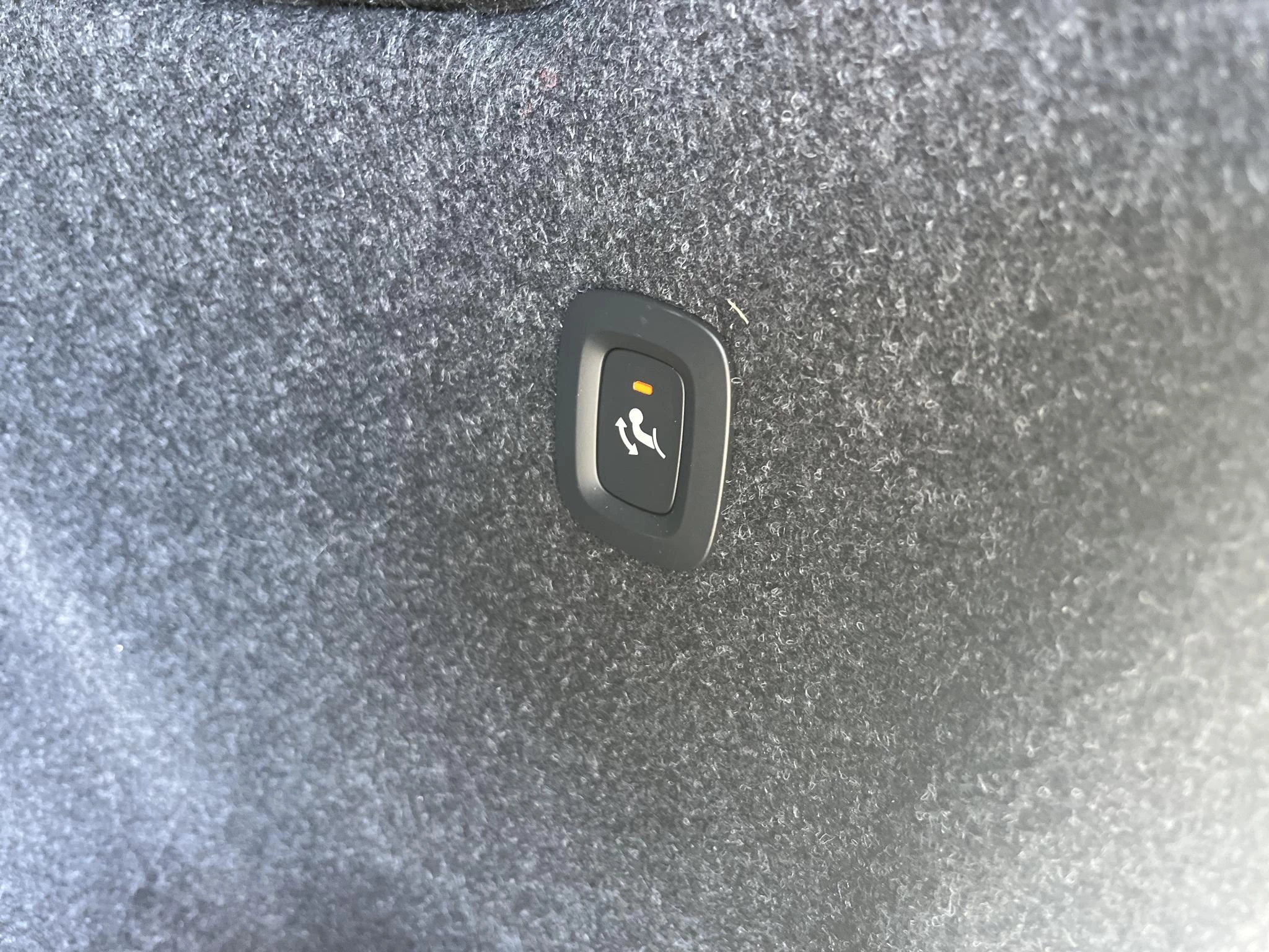 Volvo-XC40-image-16