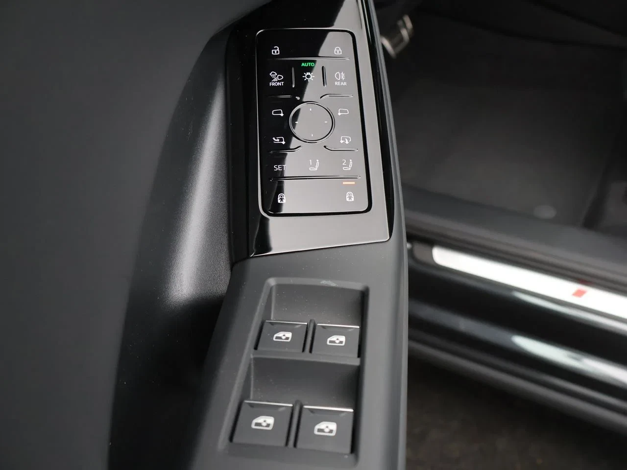 Audi-Q6 e-tron-image-9