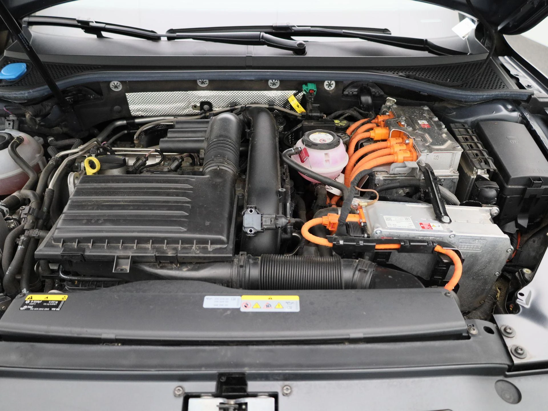 Volkswagen-Passat-image-38
