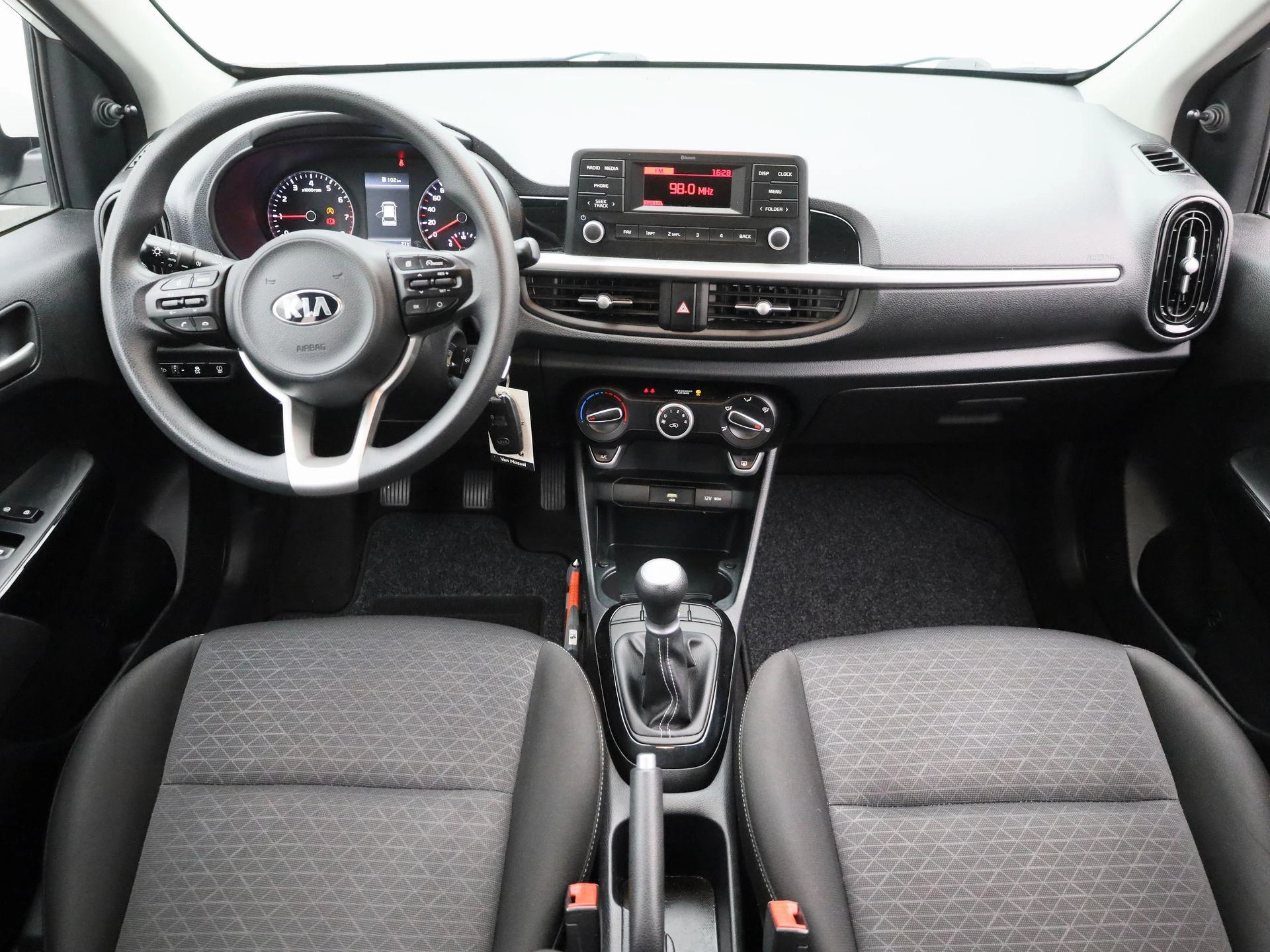 Kia-Picanto-image-8