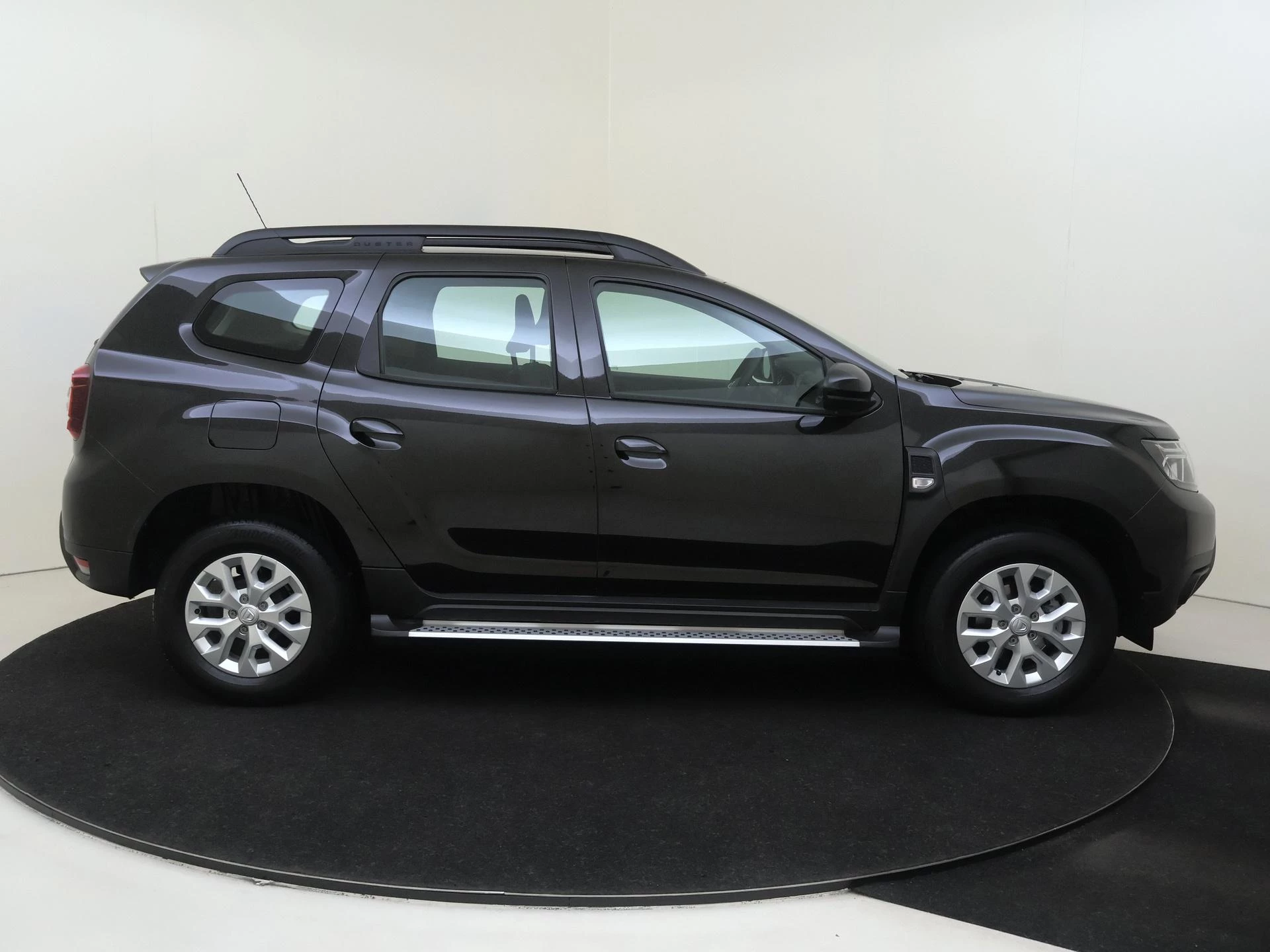 Dacia-Duster-image-8