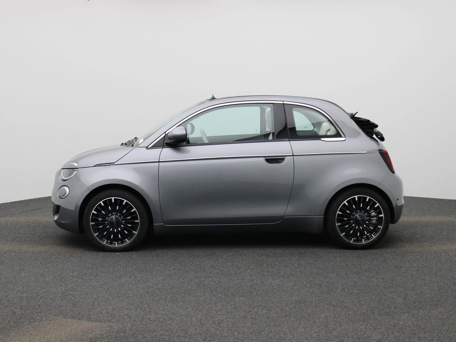 Fiat-500e-image-4