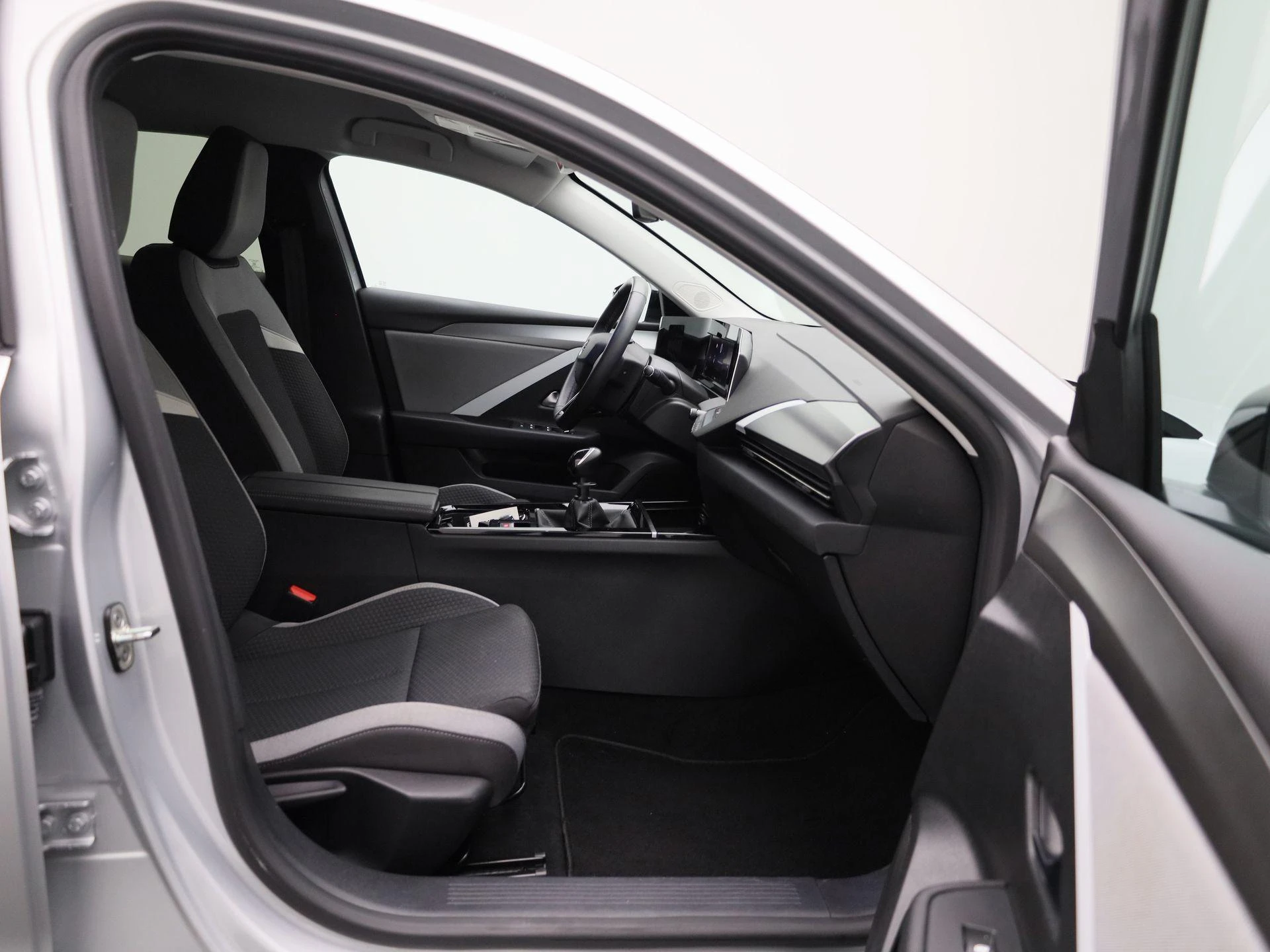 Opel-Astra-image-30