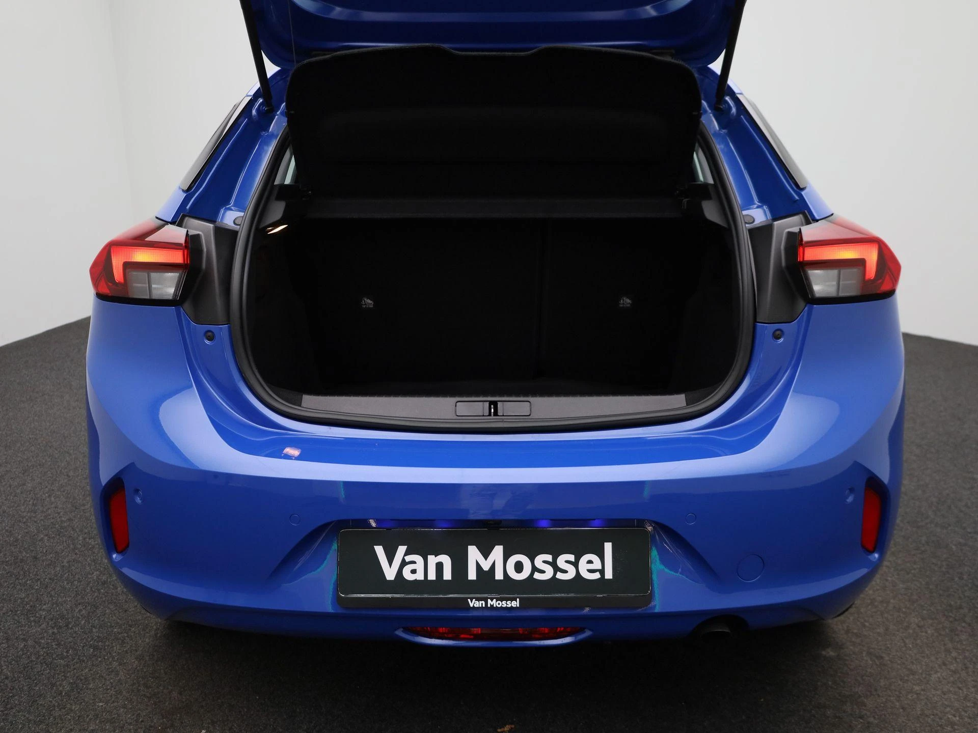 Opel-Corsa-image-11