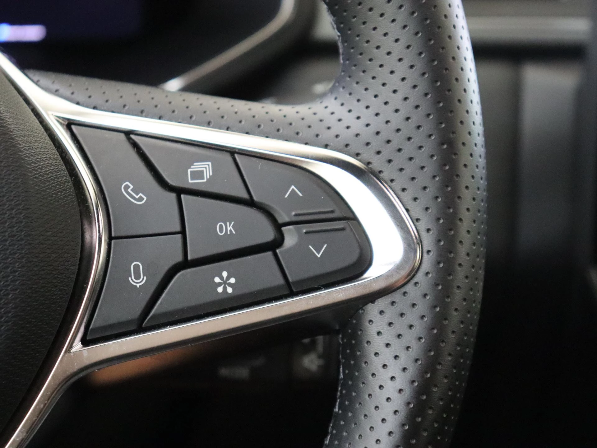 Renault Captur 1.8 E-Tech full hybrid 160 techno