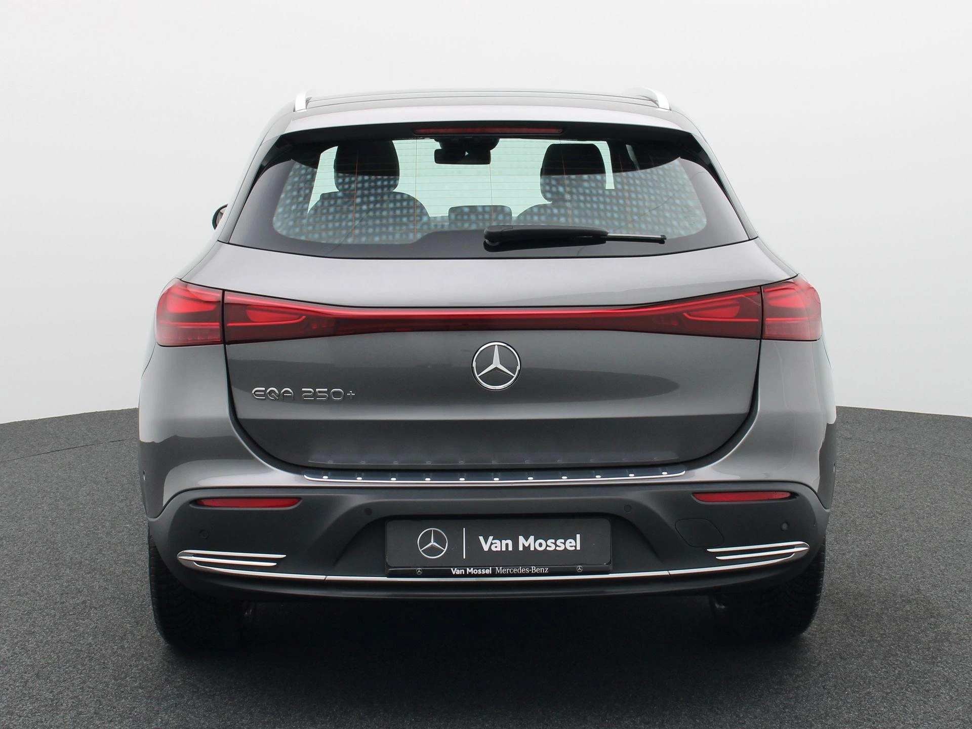 Mercedes-Benz EQA 250+ Business Line + PANO DAK + CARPLAY + CAMERA +
