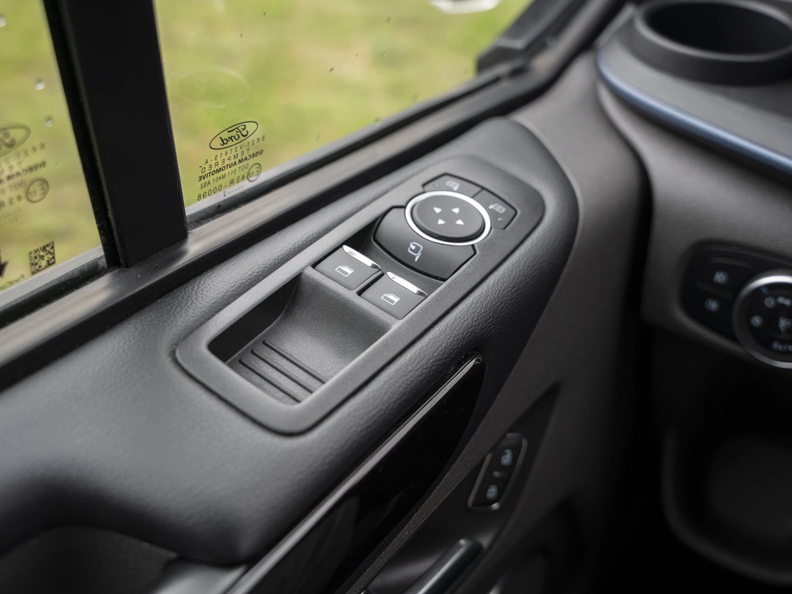 Ford-Tourneo Custom-image-14