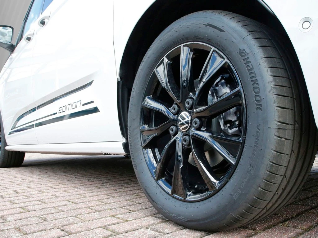 Volkswagen Multivan T7 1.5 TSI eHybrid 4MOTION Edition lang 18" Pano AHK Navi+VC ACC LED RFK+PDC SHZ