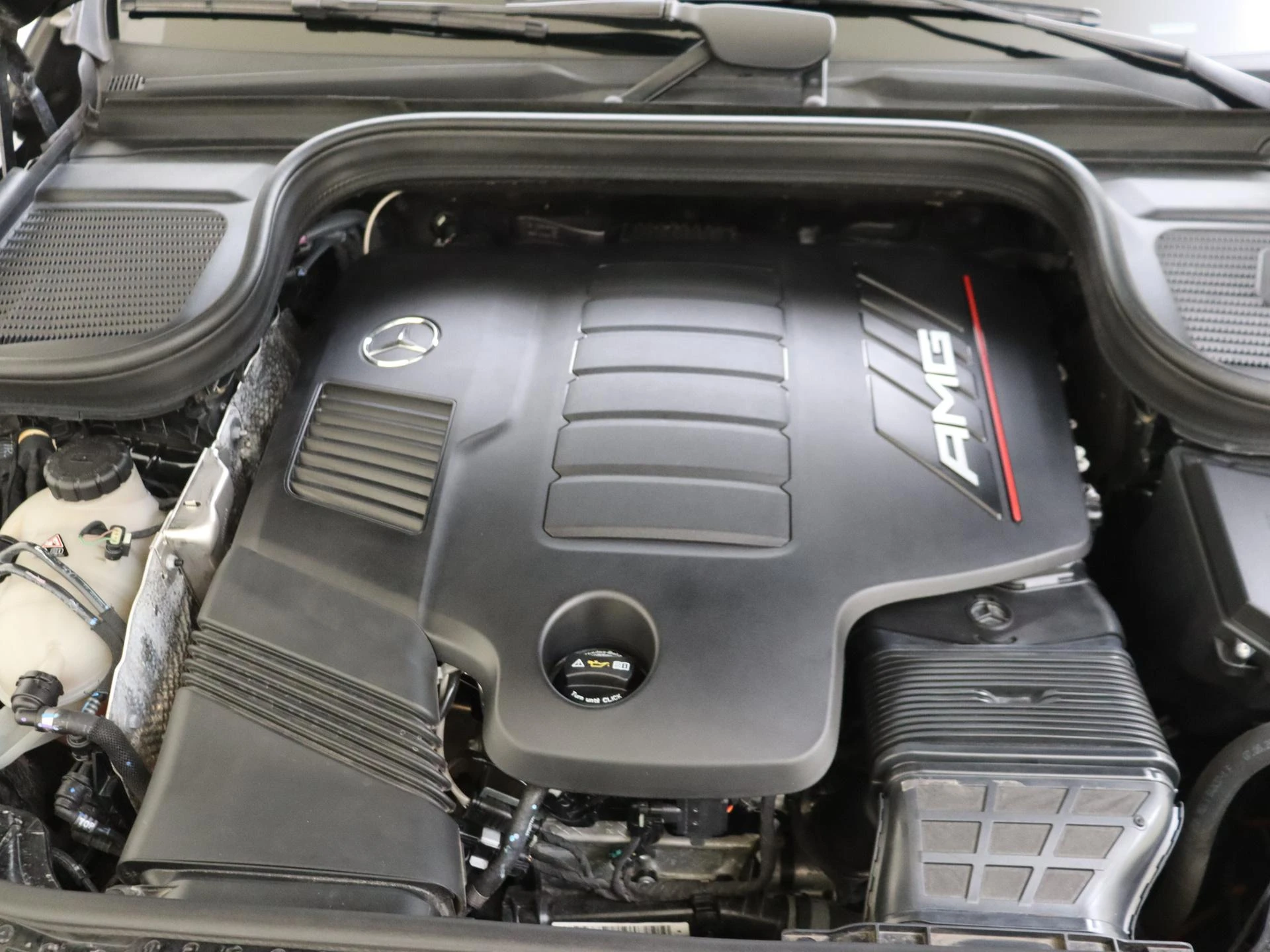 Mercedes-Benz-GLE-image-24