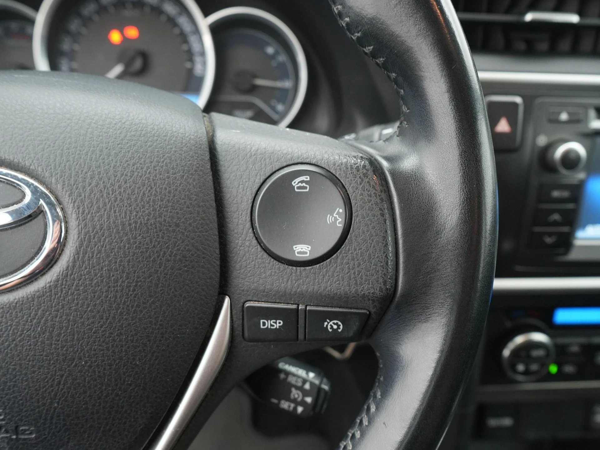 Toyota-Auris-image-19