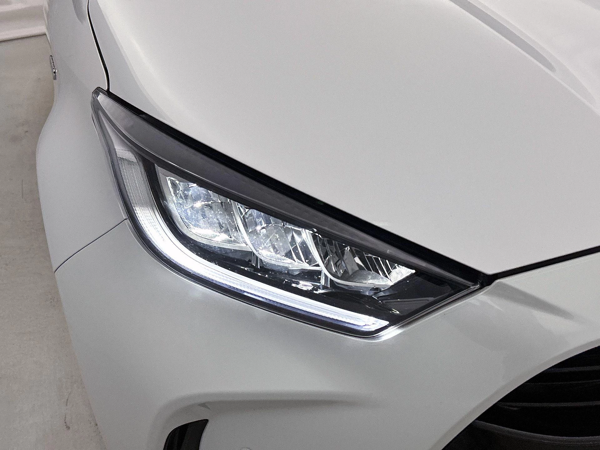 Toyota-Yaris-image-14