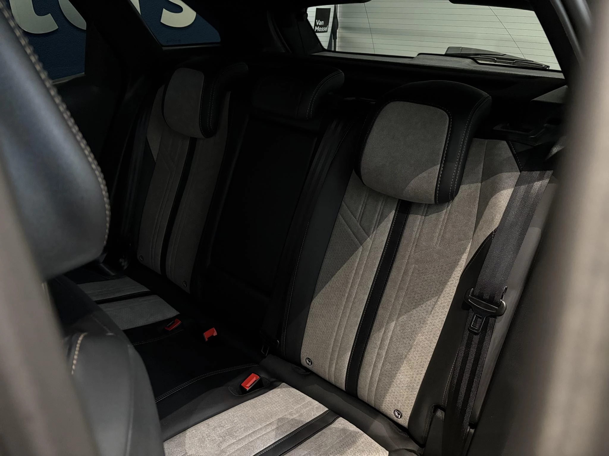 Peugeot 3008 1.6 HYbrid 225 GT