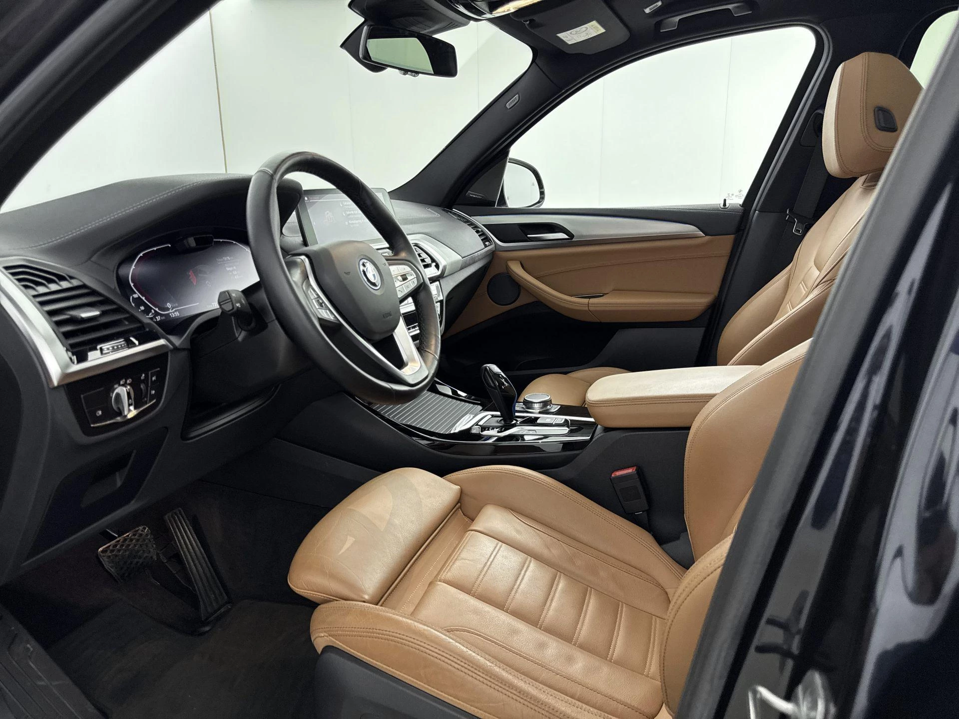 BMW-iX3-image-17