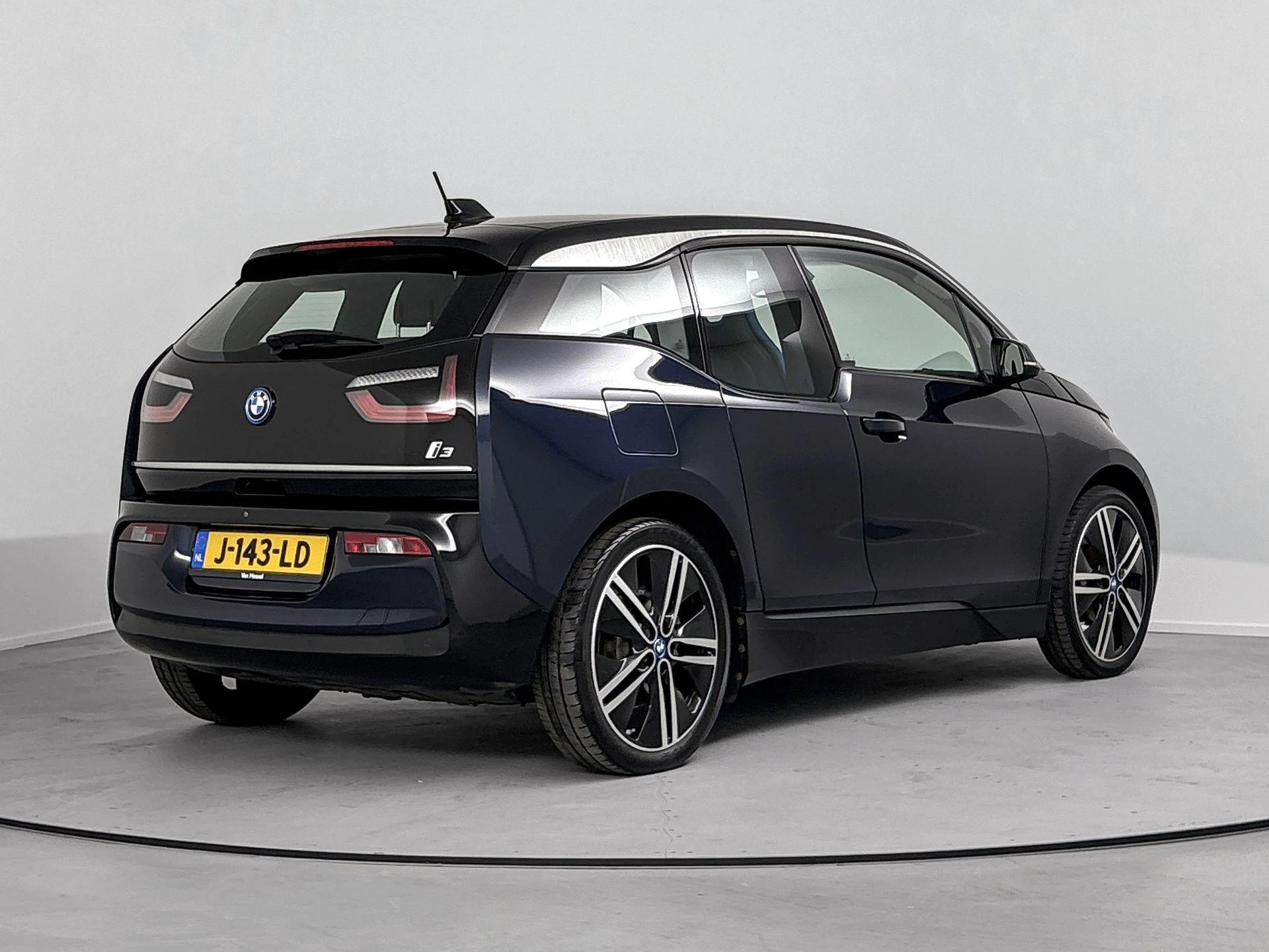 BMW-i3-image-3