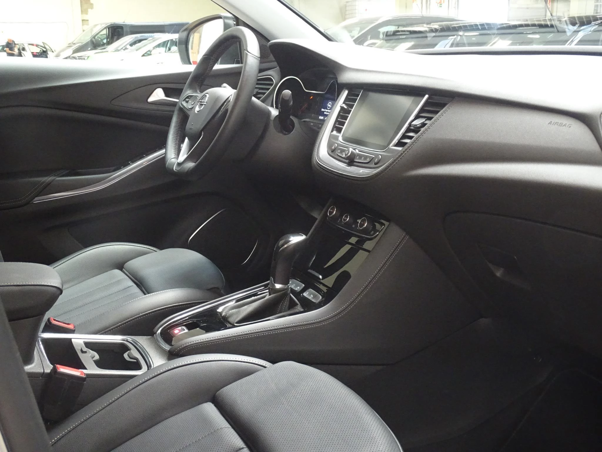 Opel Grandland X 1.2T Innovation automaat+leder+gps+camera+park pil