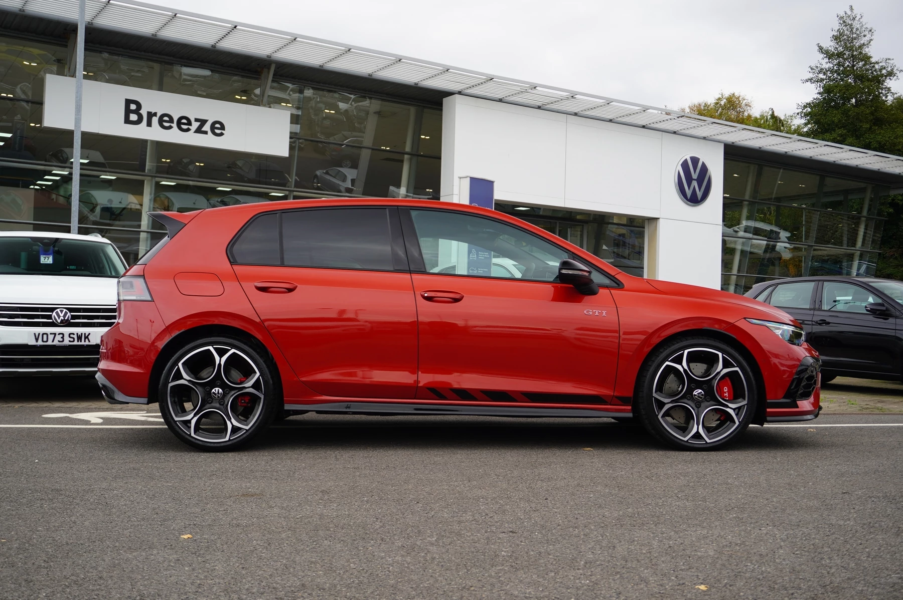 Volkswagen-Golf-image-3