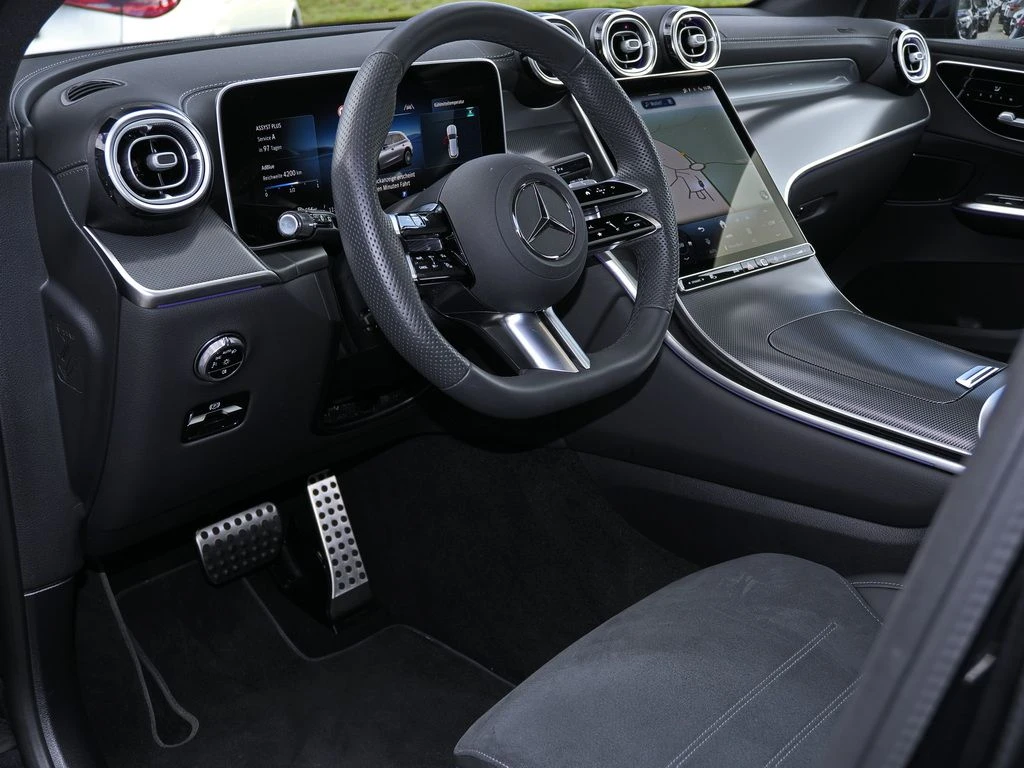 Mercedes-Benz-GLC 220 d-image-8