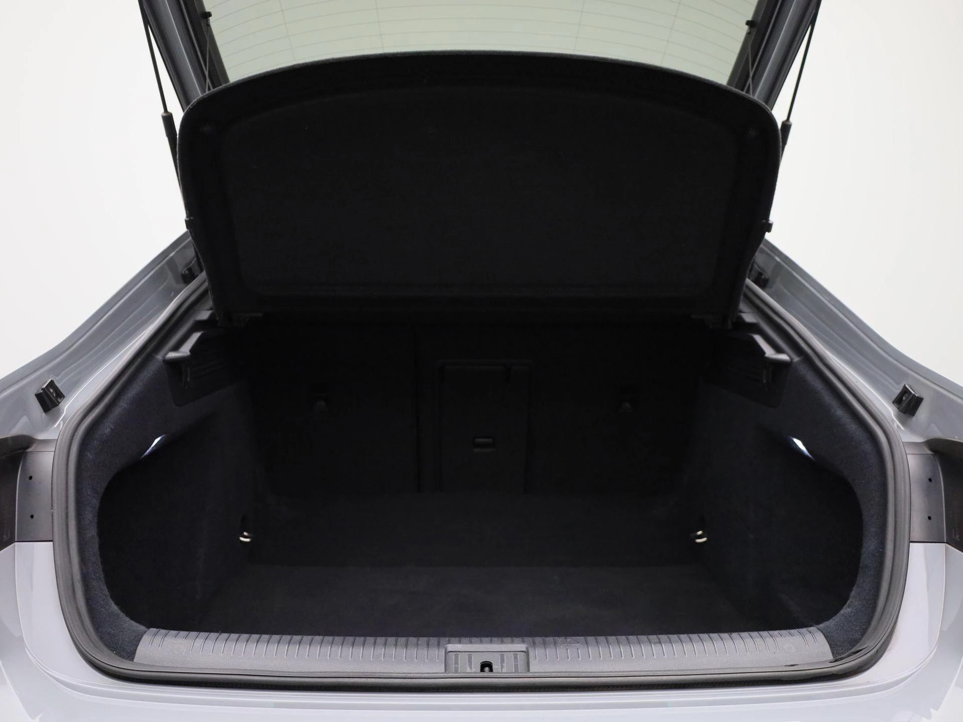 Volkswagen-Arteon-image-13