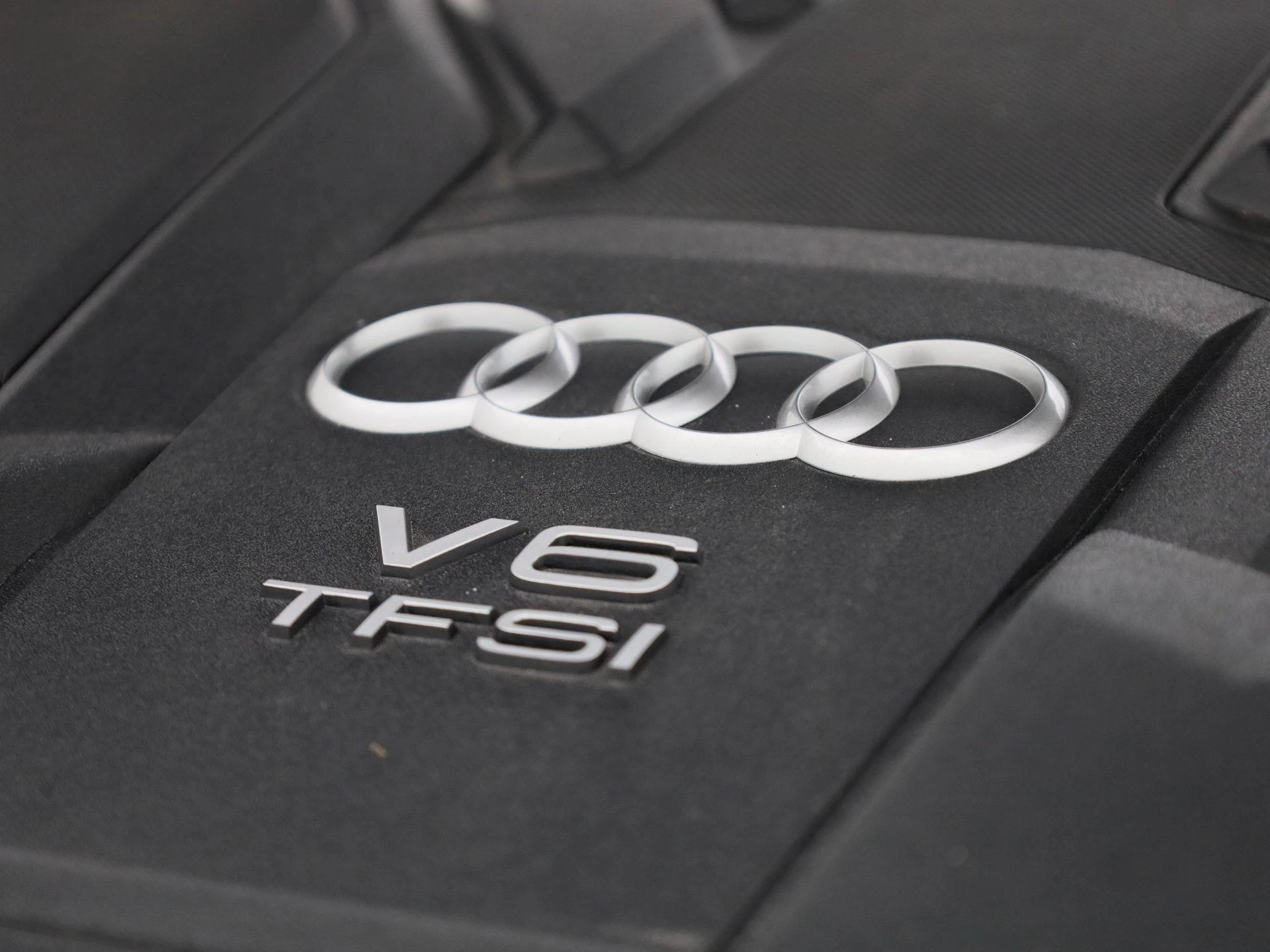 Audi A8 60 TFSI e quattro