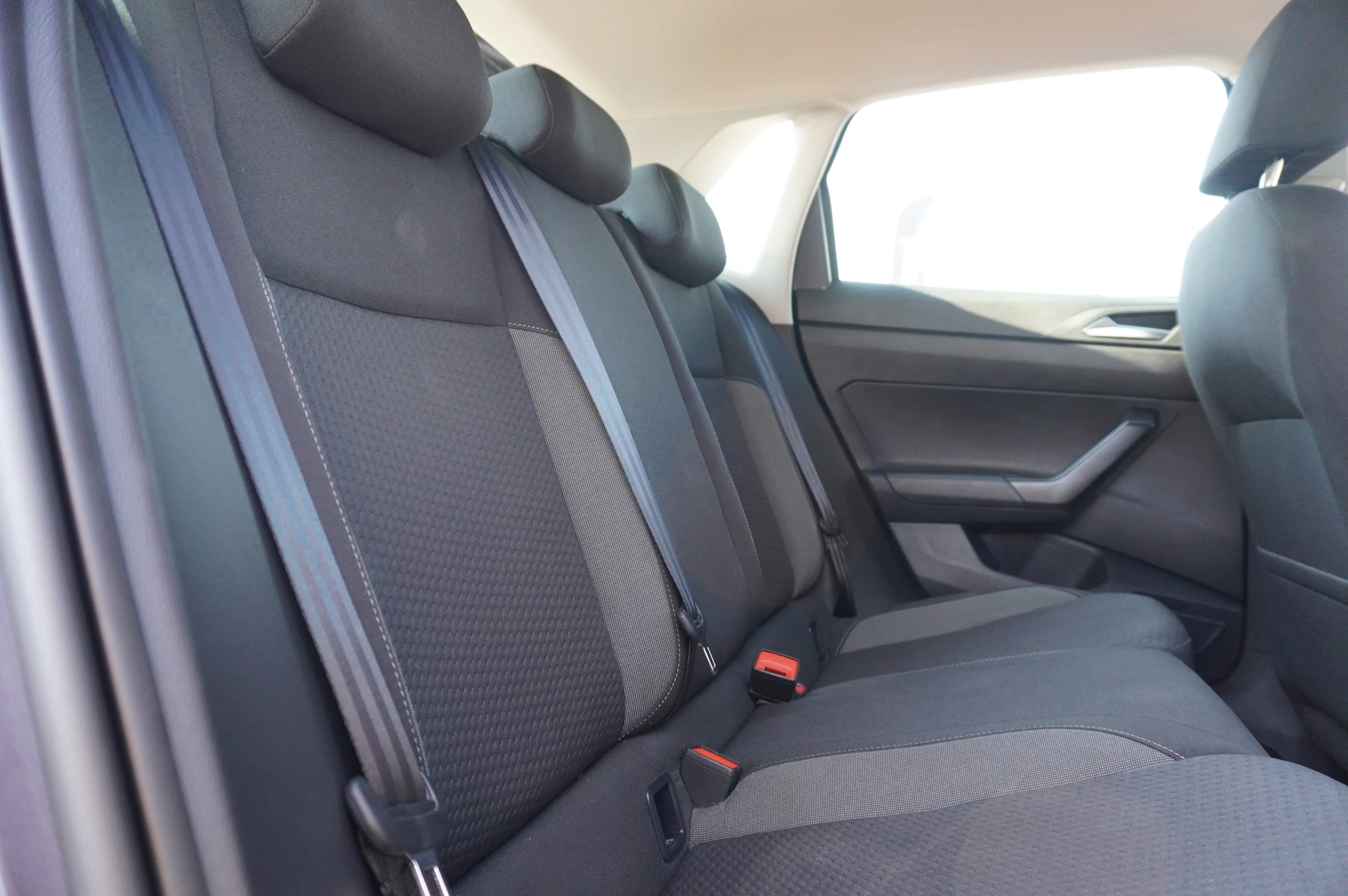 Volkswagen-Polo-image-33