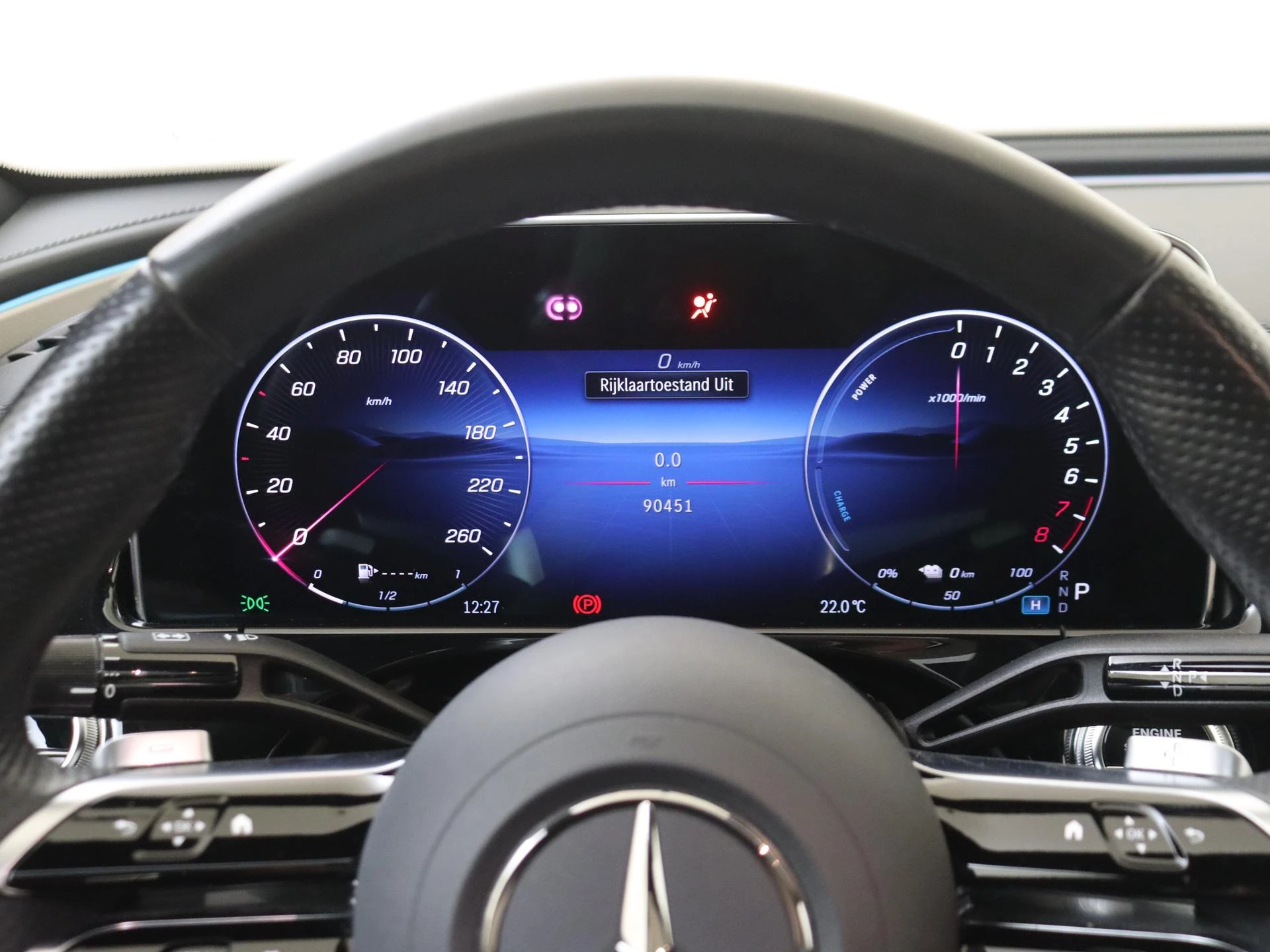 Mercedes-Benz-E-Klasse-image-11