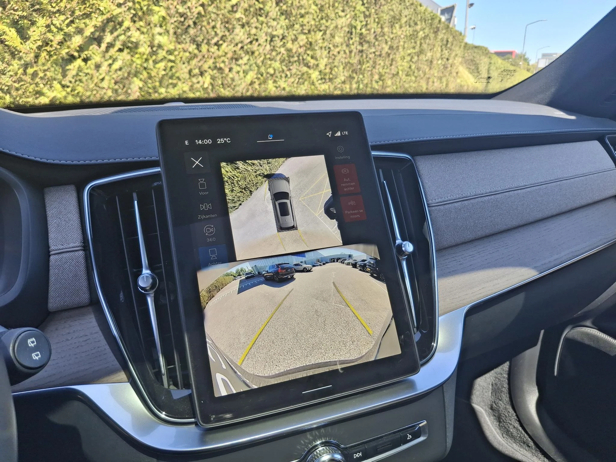 Volvo-XC90-image-16