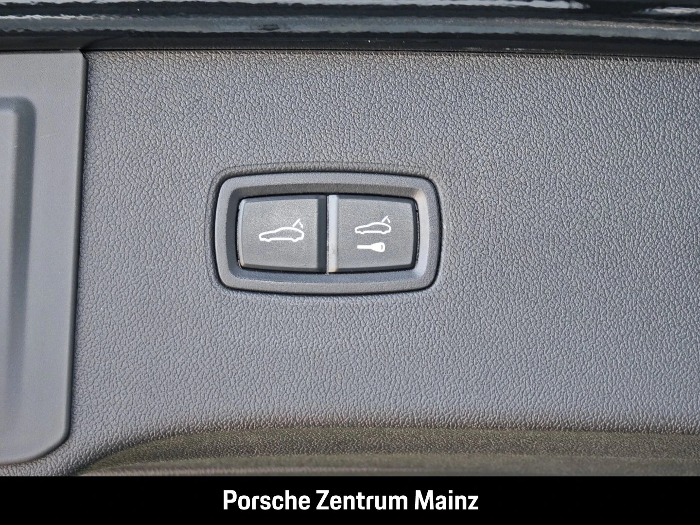 Porsche Cayenne E-Hybrid InnoDrive Head-Up Luftfederung -