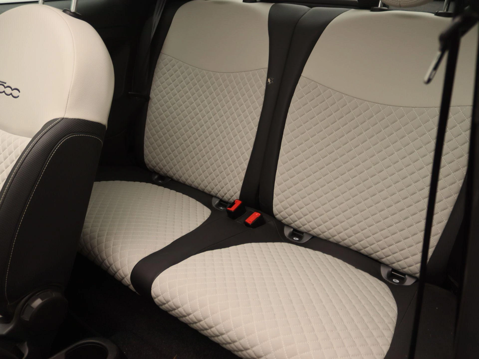 Fiat-500C-image-12