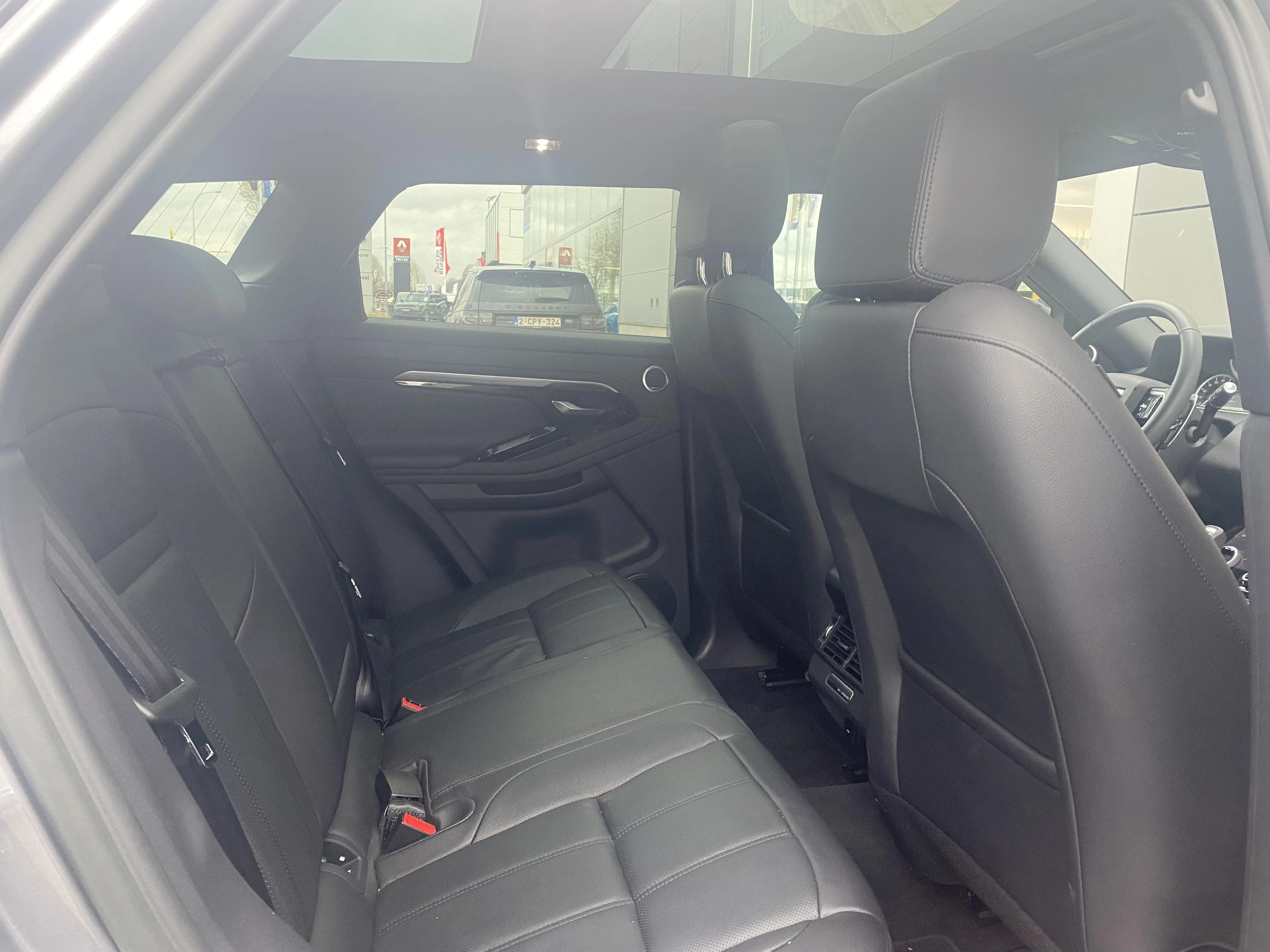 Land Rover Range Rover Evoque P300e R-Dynamic S AWD Auto.