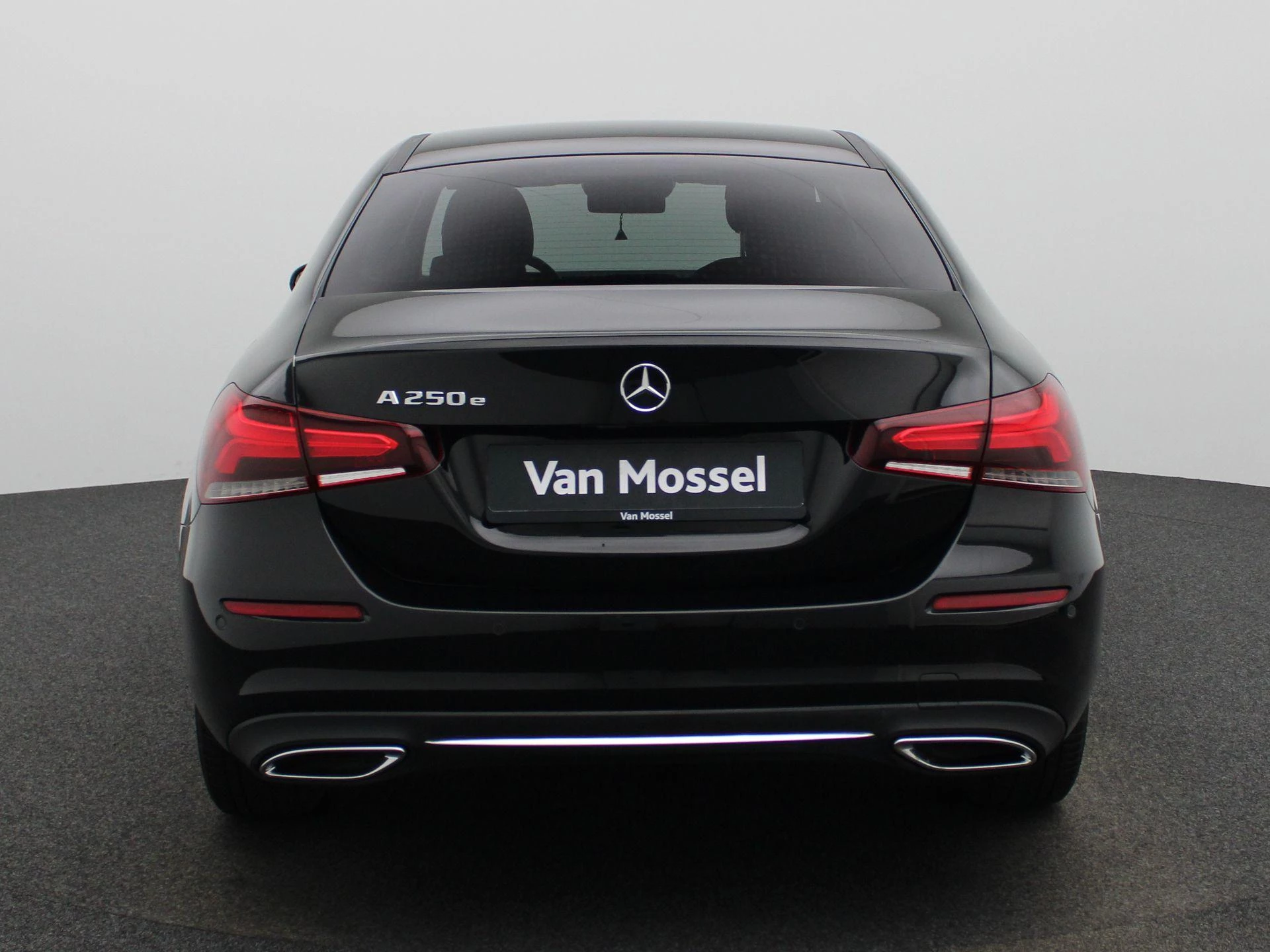 Mercedes-Benz-A-Klasse-image-4