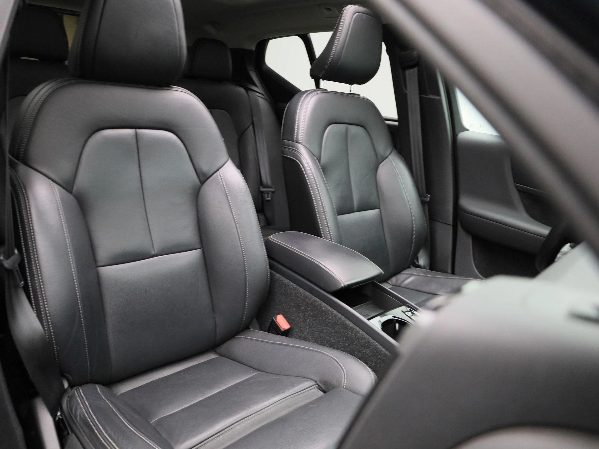 Volvo-XC40-image-43